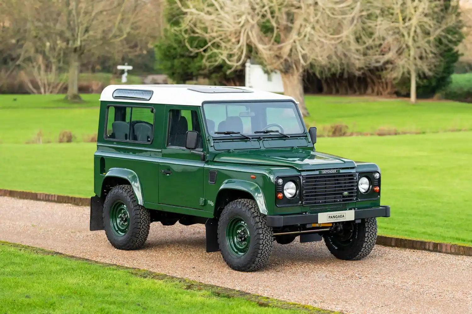  Land Rover Defender