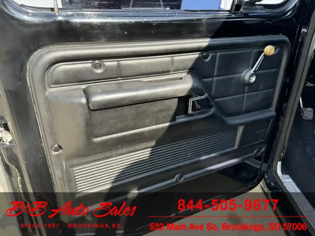 1977 Ford F-150 4×4 Shortbox