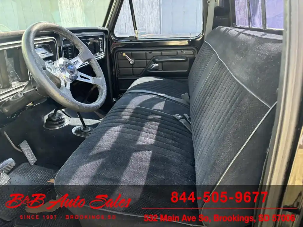 1977 Ford F-150 4×4 Shortbox