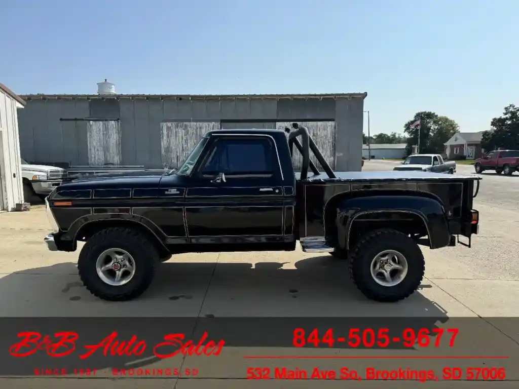 1977 Ford F-150 4×4 Shortbox