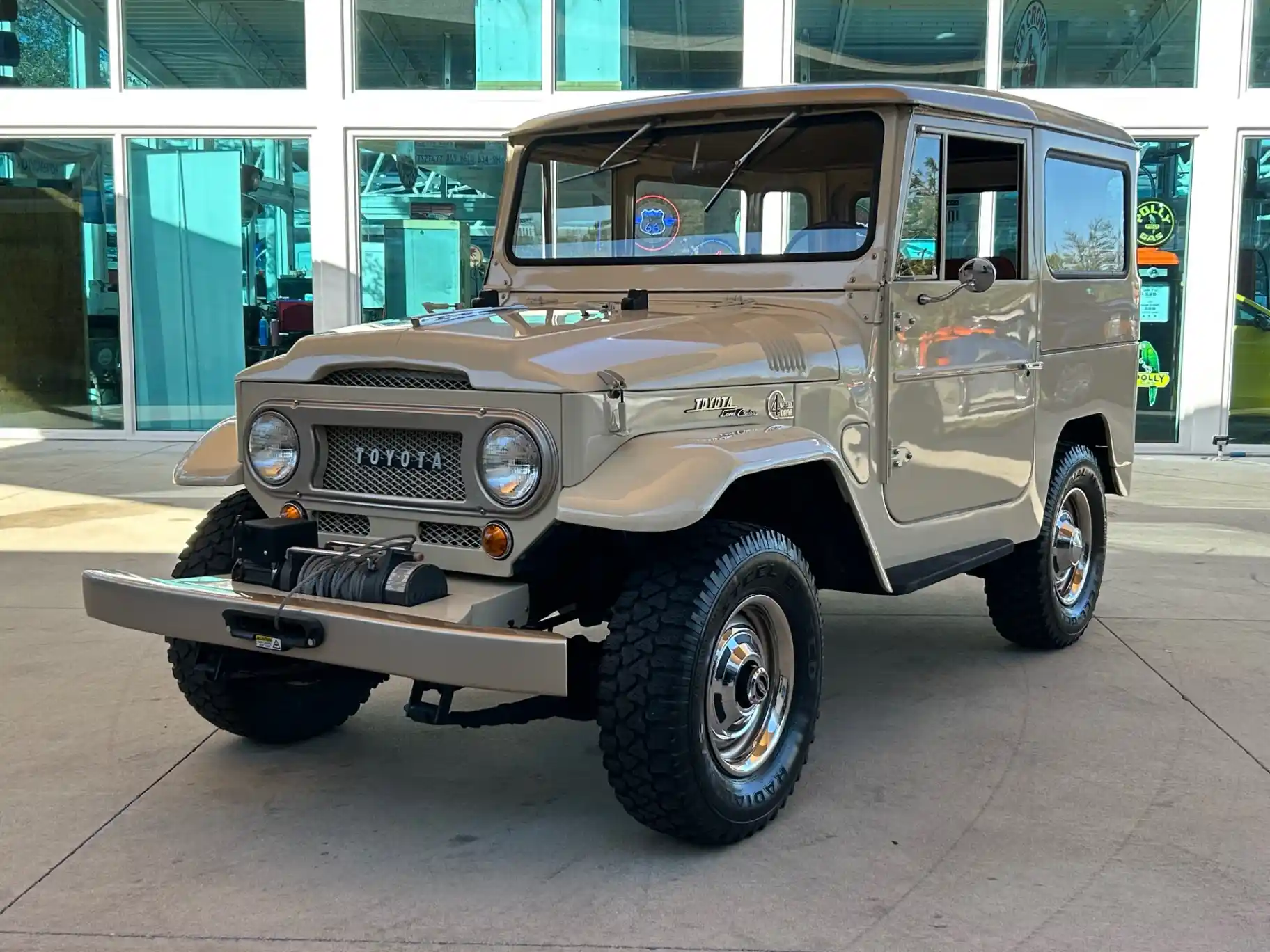  Toyota Land Cruiser
