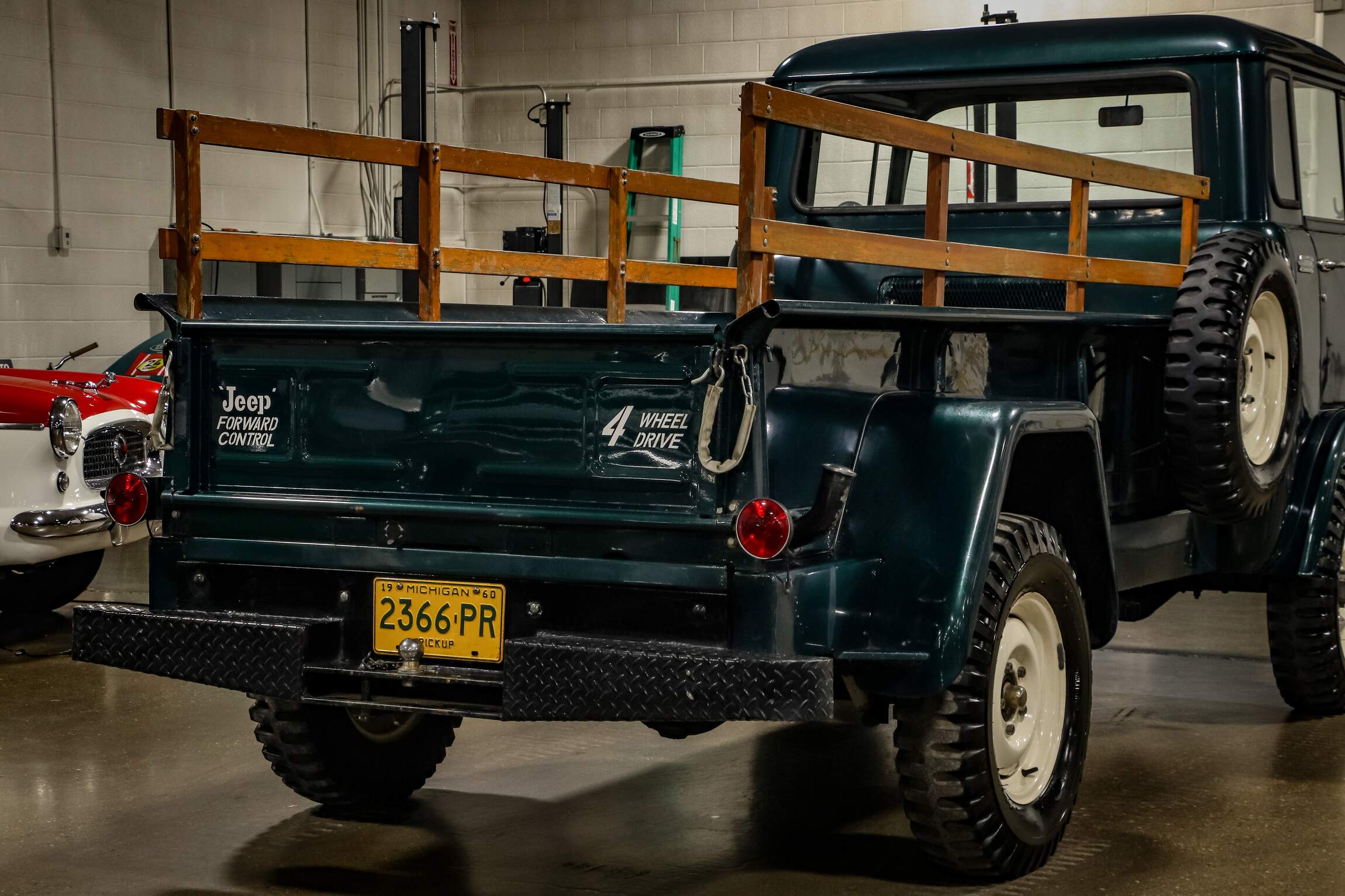 Sold: 1960 Jeep FC-170 4×4