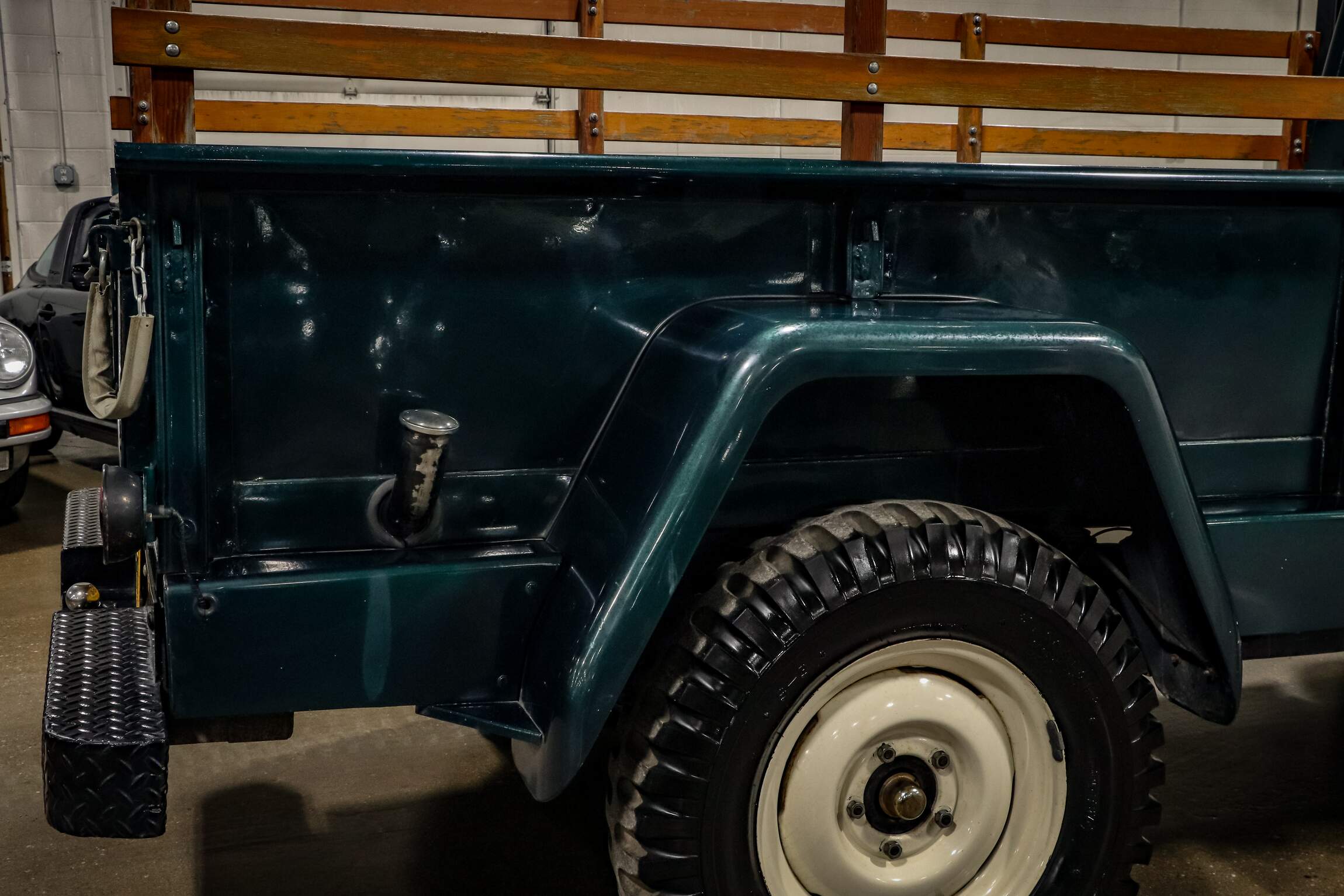 Sold: 1960 Jeep FC-170 4×4