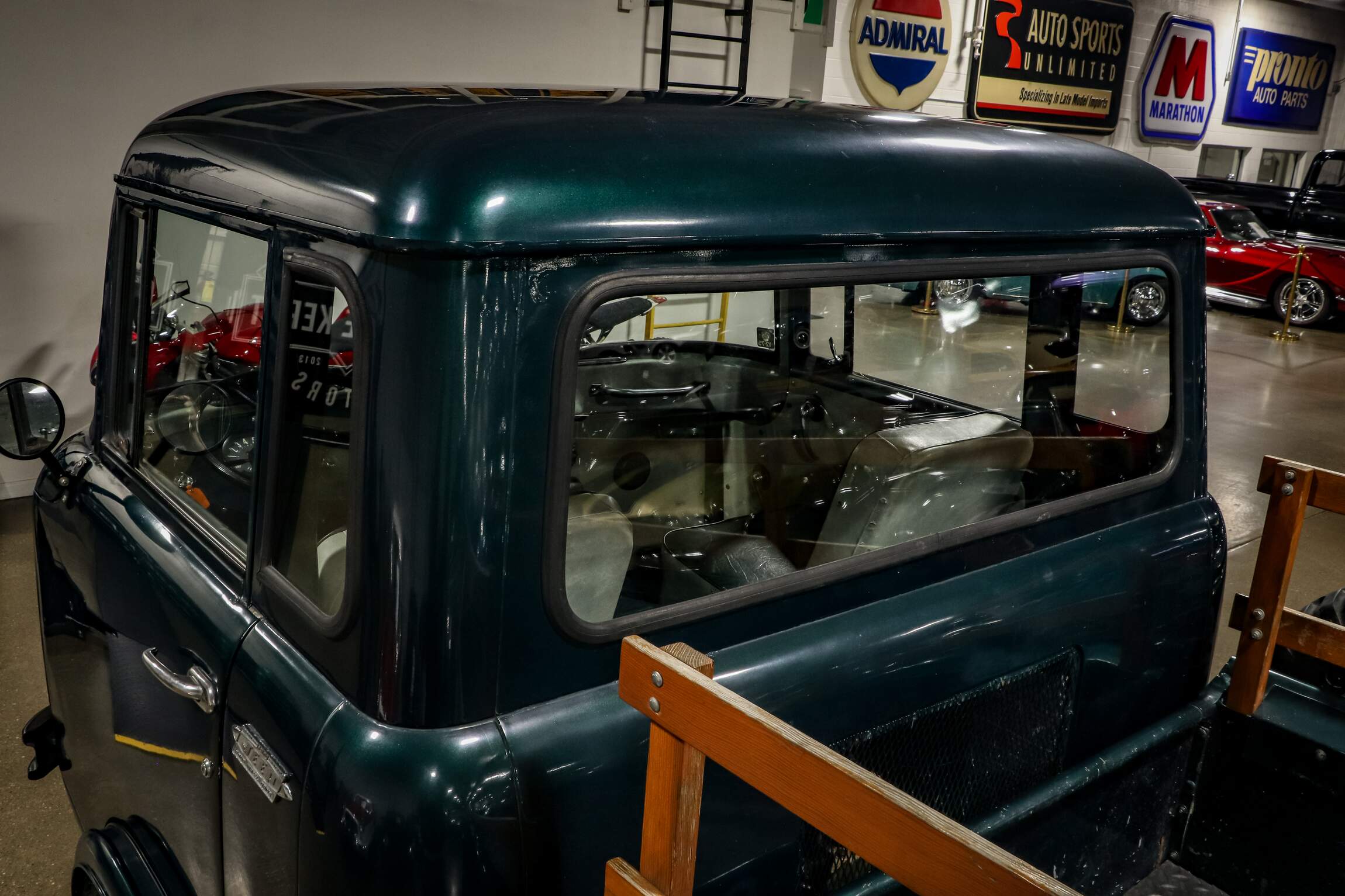 Sold: 1960 Jeep FC-170 4×4