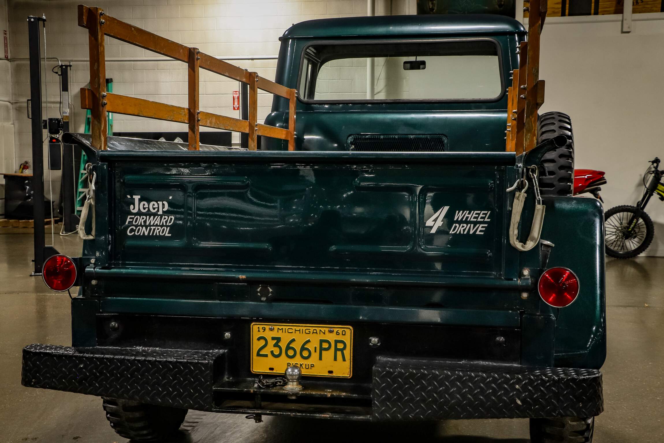 Sold: 1960 Jeep FC-170 4×4