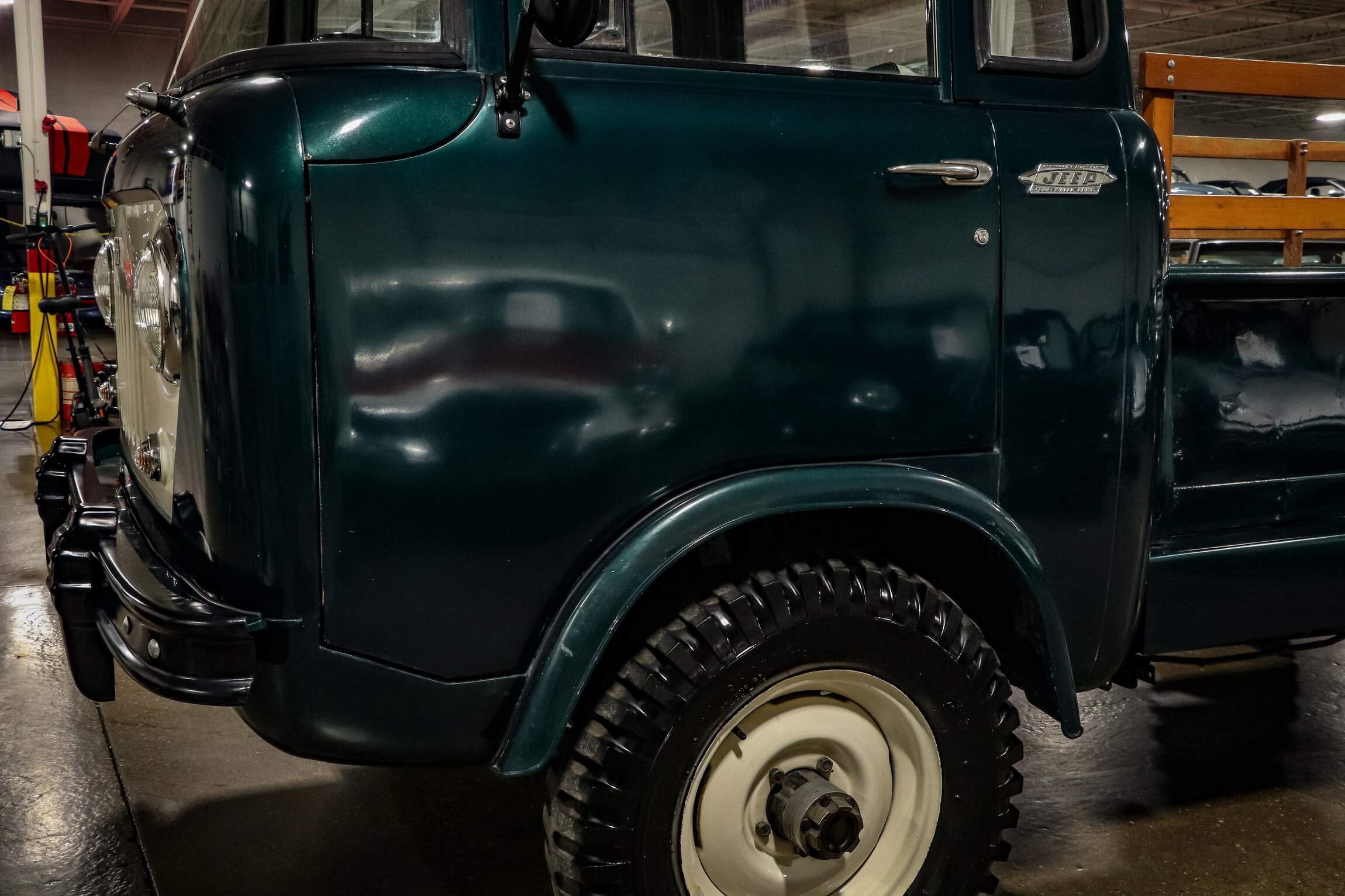 Sold: 1960 Jeep FC-170 4×4