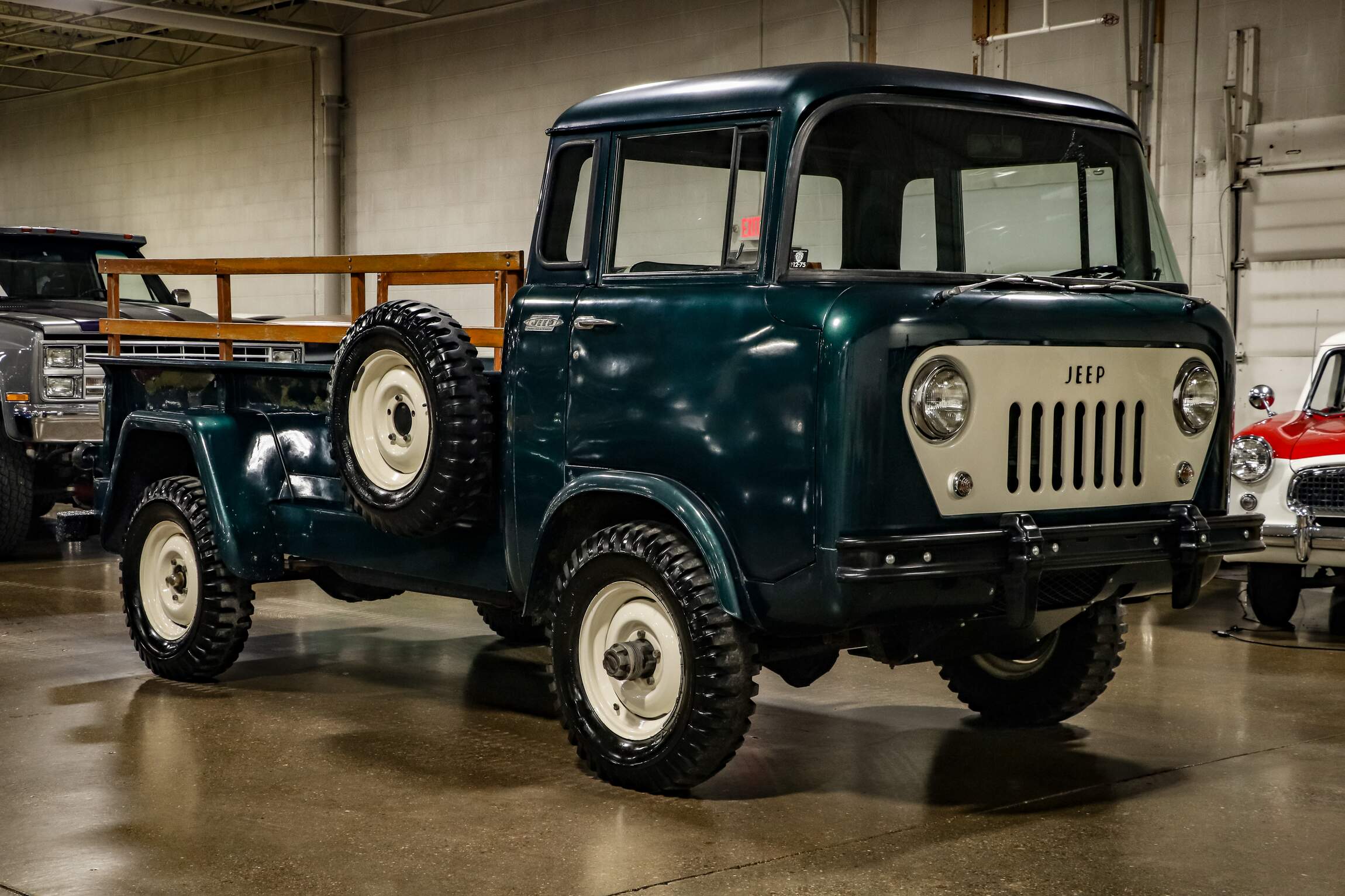 Sold: 1960 Jeep FC-170 4×4