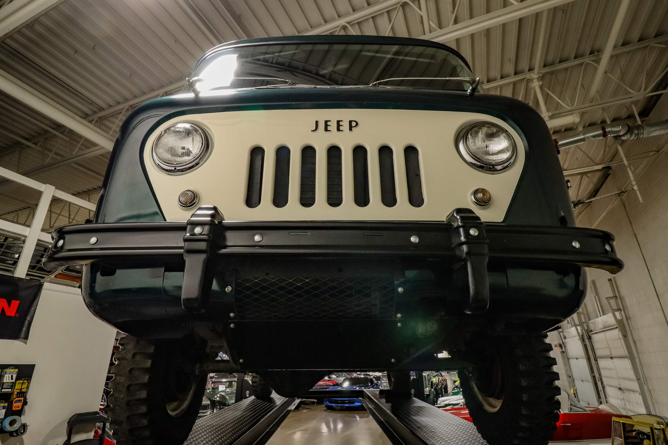 Sold: 1960 Jeep FC-170 4×4