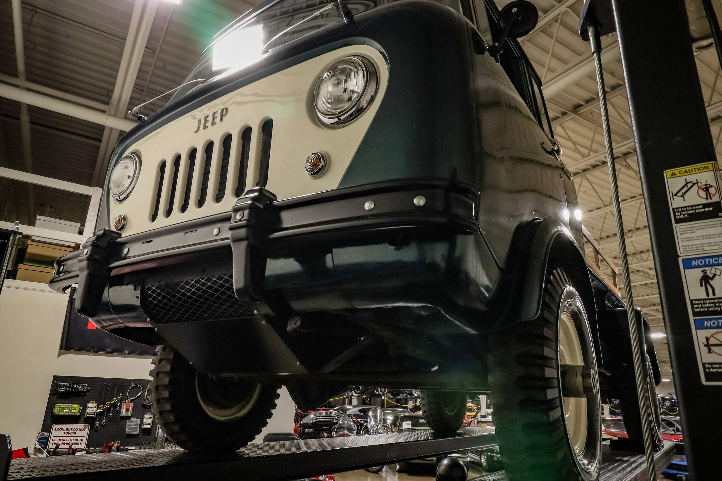 Sold: 1960 Jeep FC-170 4×4