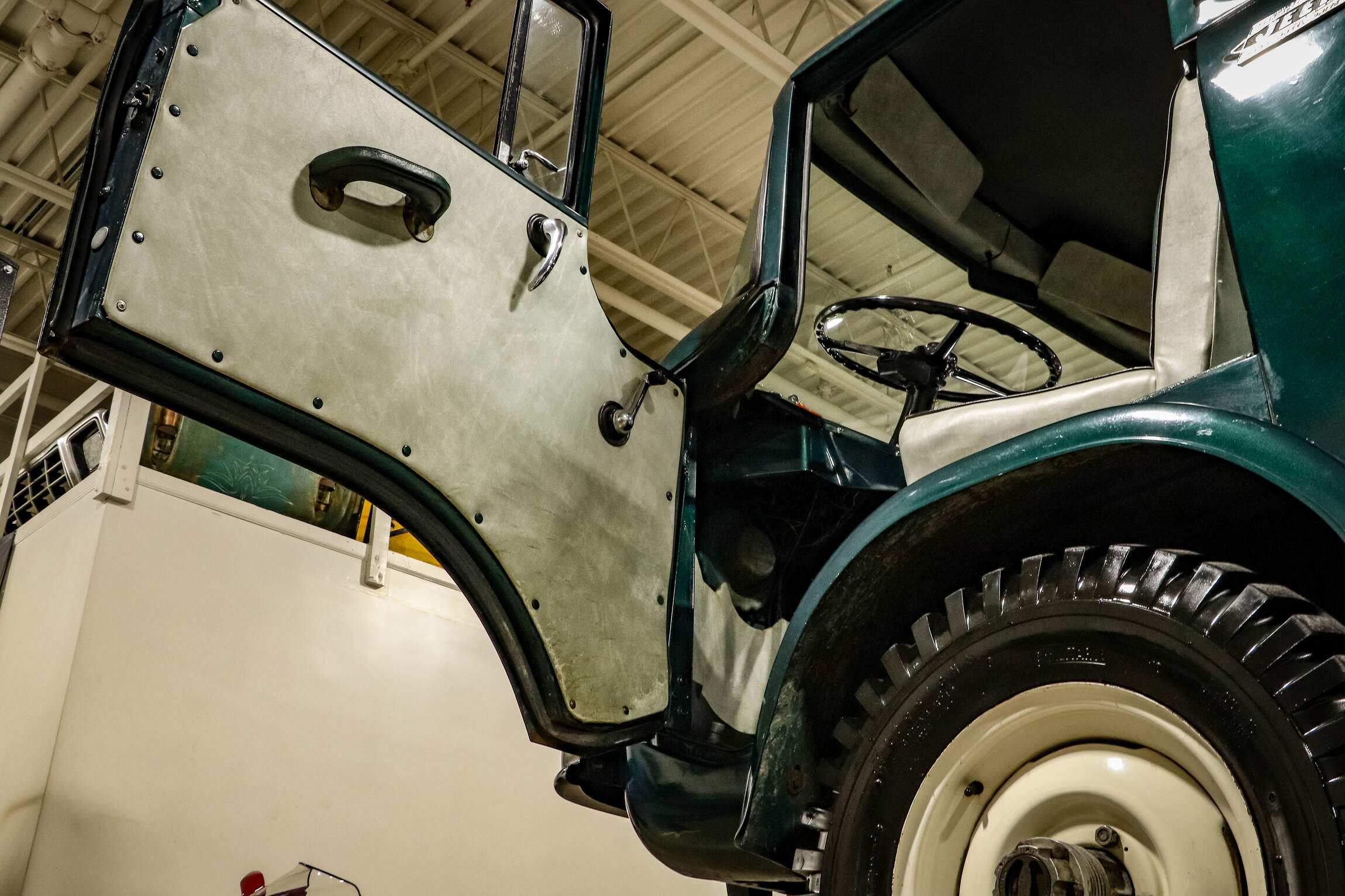 Sold: 1960 Jeep FC-170 4×4
