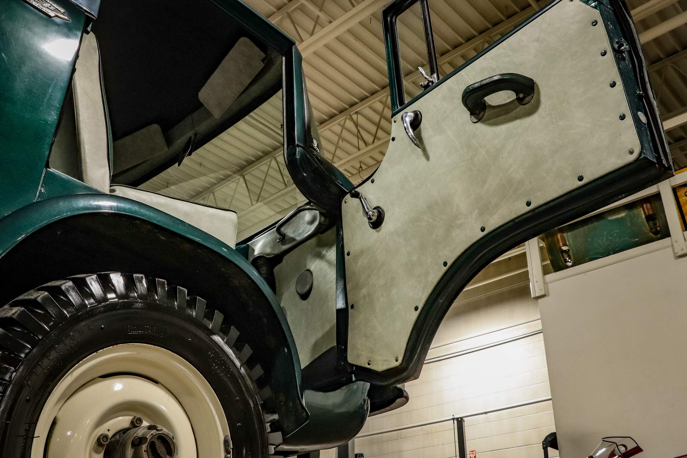 Sold: 1960 Jeep FC-170 4×4