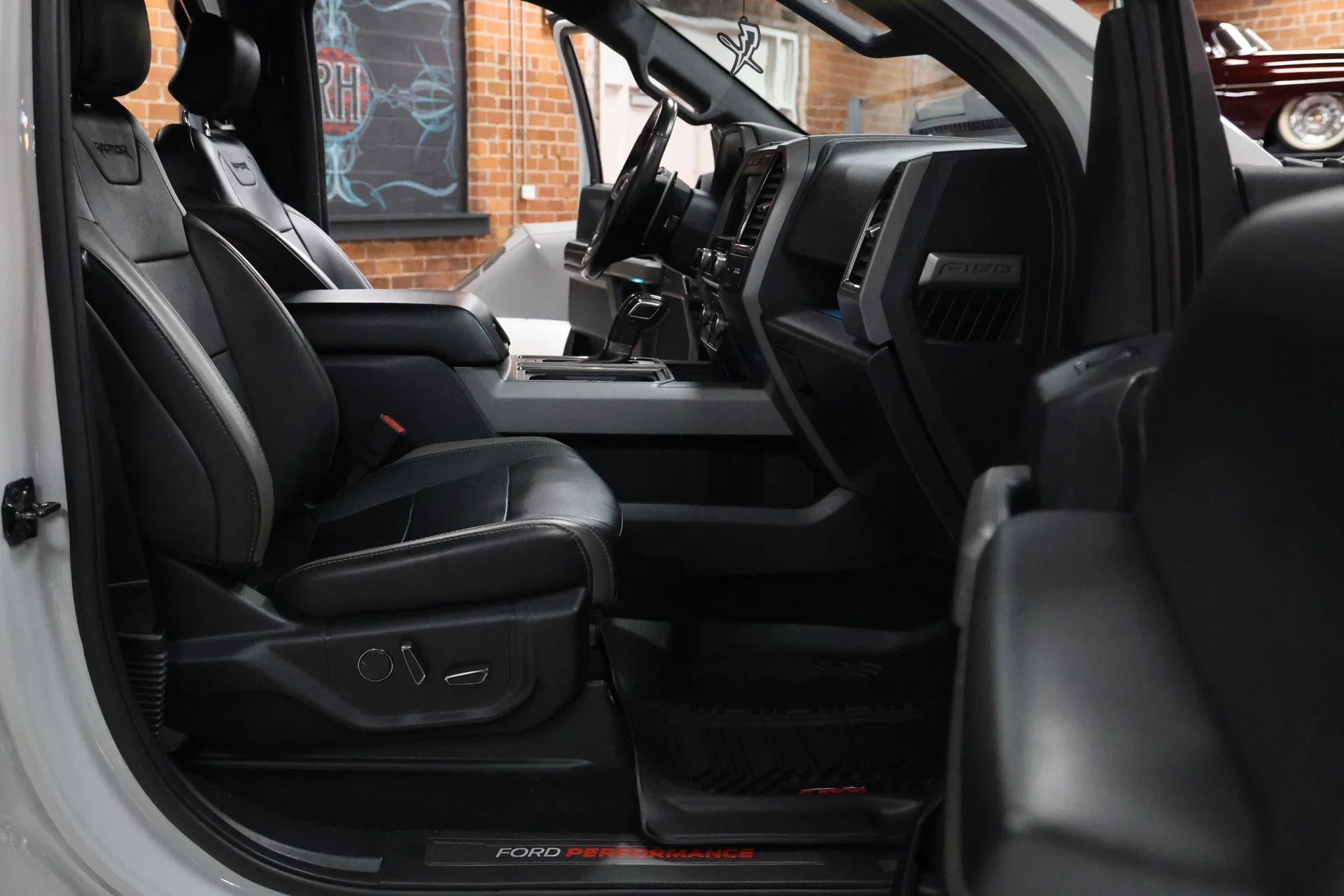 2017 Ford F-150 Raptor Wide Body - 5