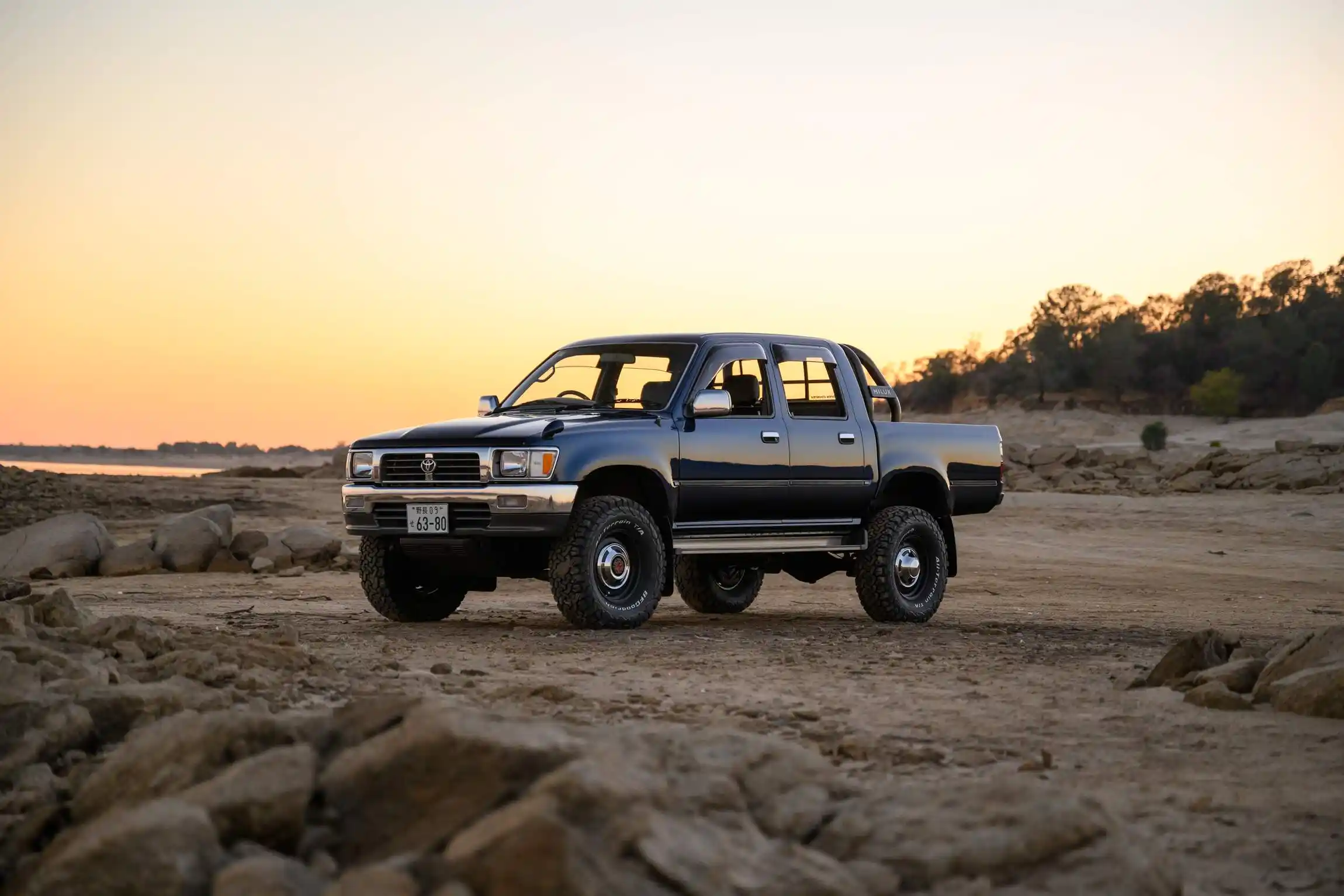 Sold: 1996 Toyota Hilux SSR 4×4