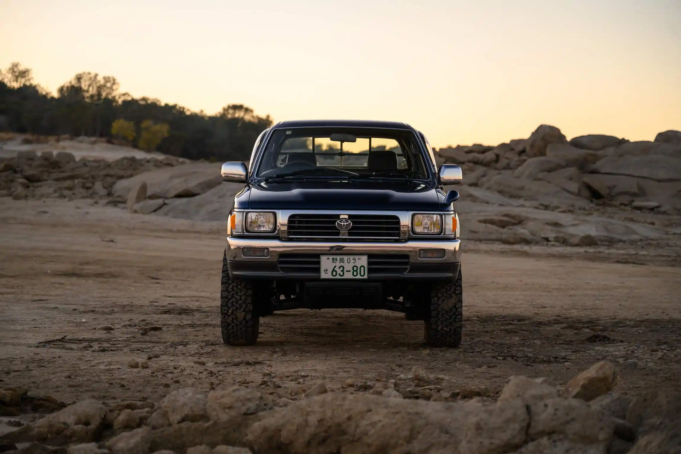 Sold: 1996 Toyota Hilux SSR 4×4