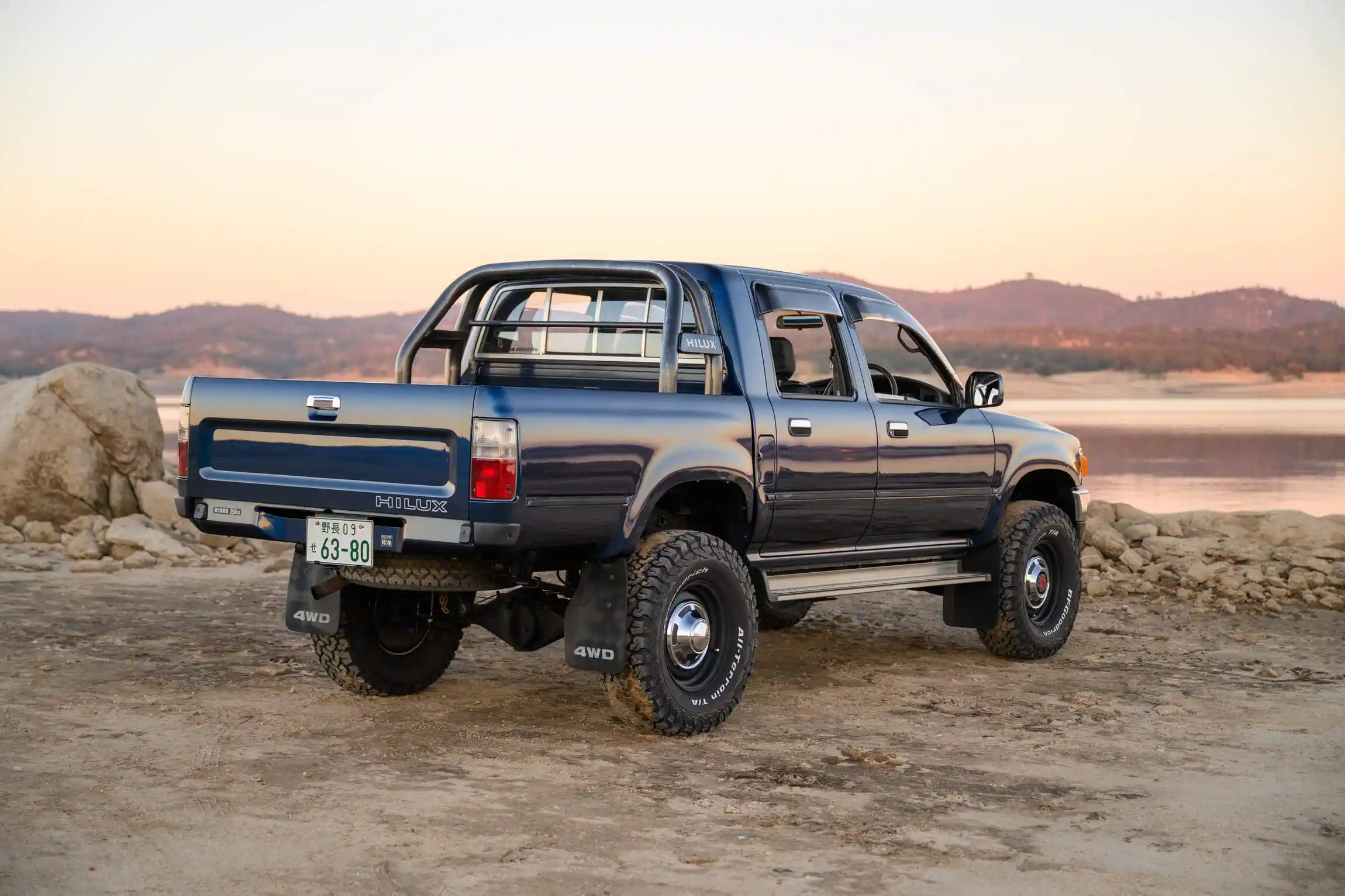 Sold: 1996 Toyota Hilux SSR 4×4