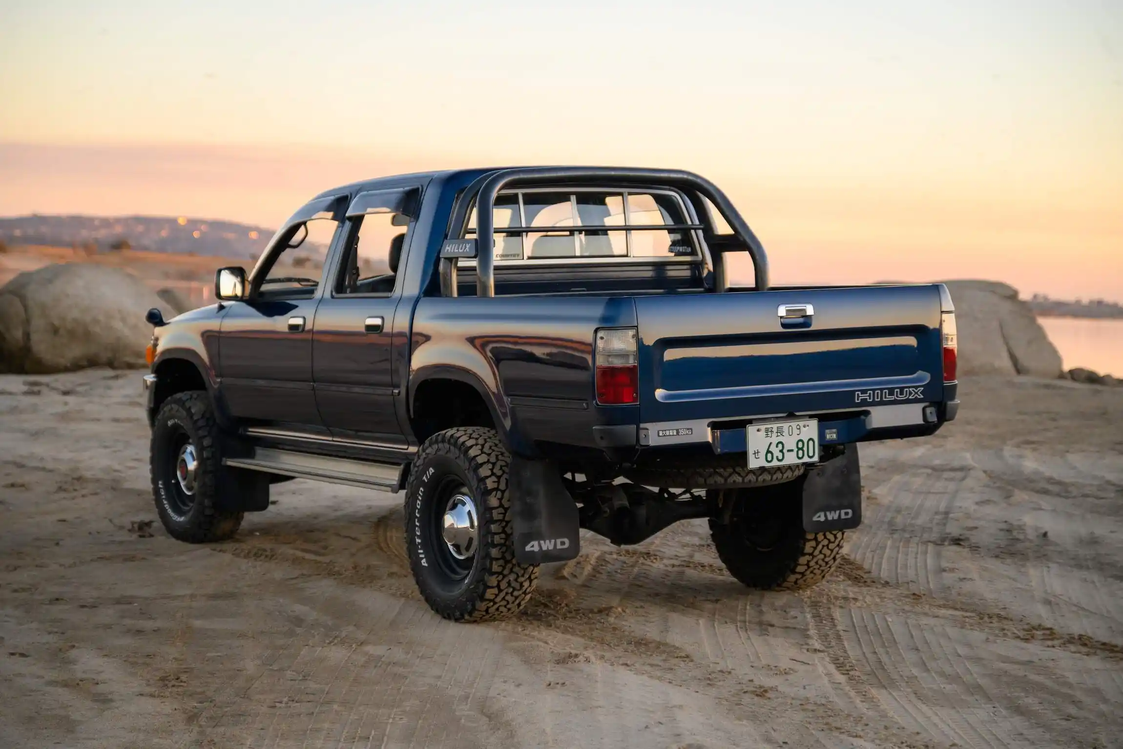 Sold: 1996 Toyota Hilux SSR 4×4