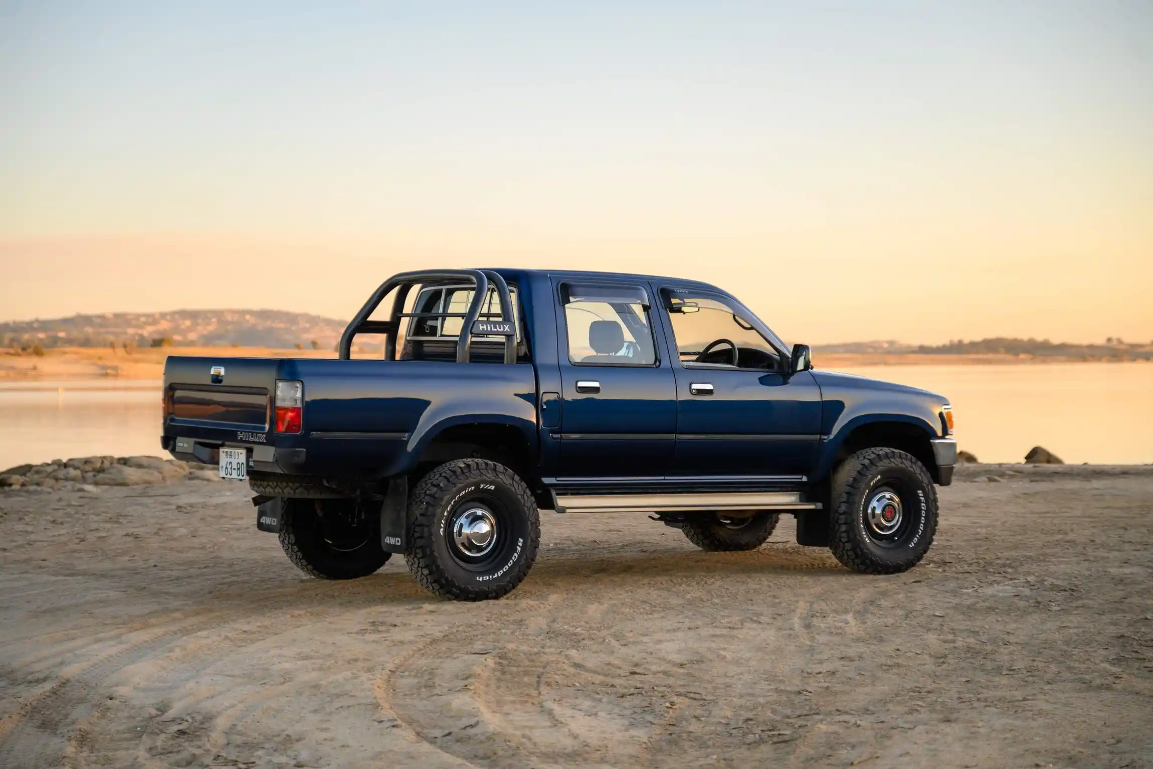 Sold: 1996 Toyota Hilux SSR 4×4