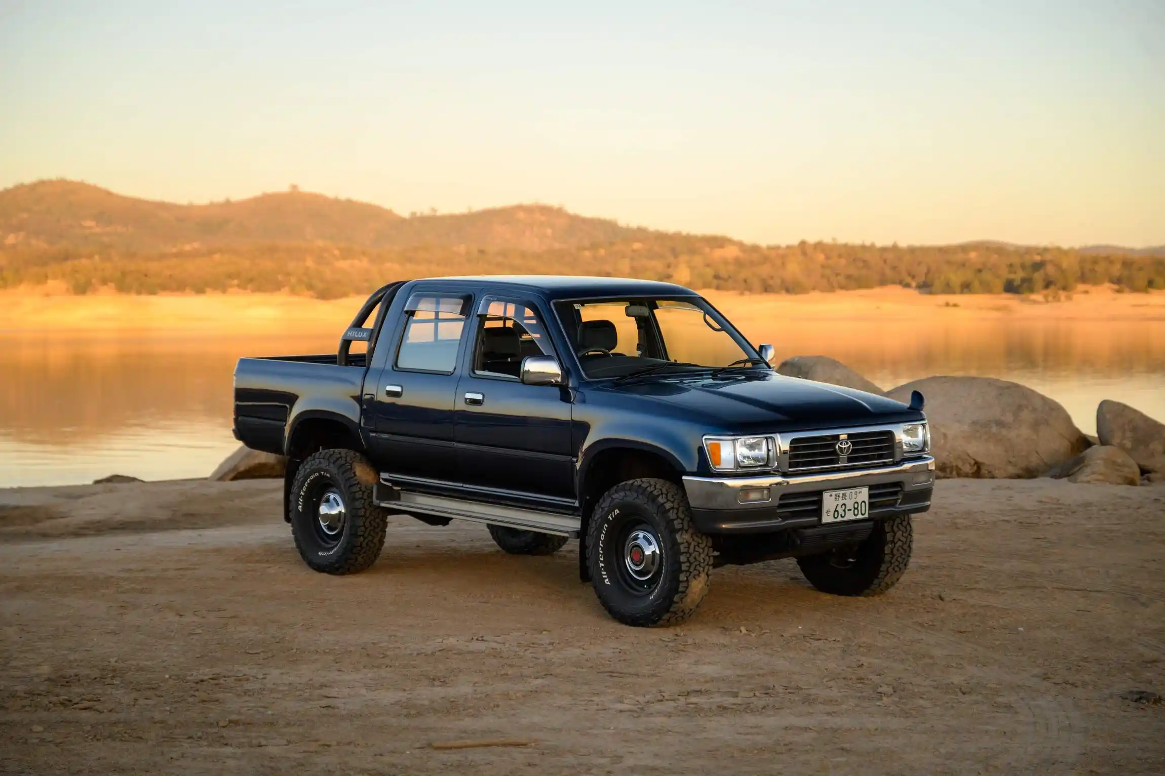 Sold: 1996 Toyota Hilux SSR 4×4