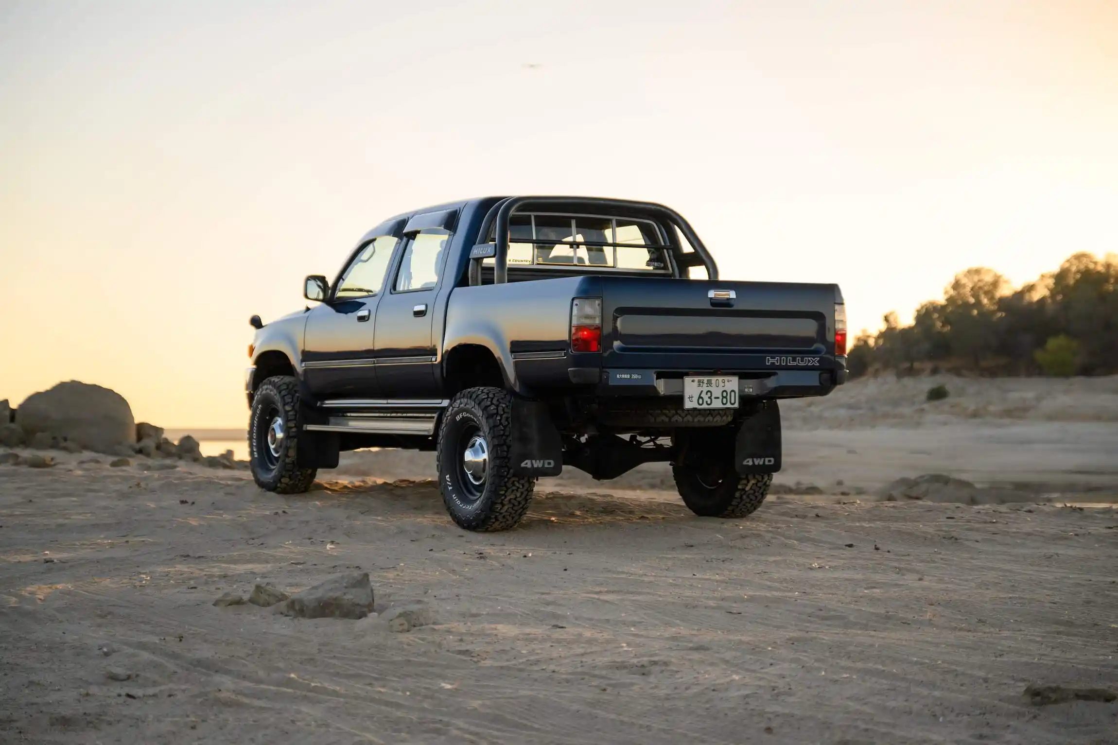 Sold: 1996 Toyota Hilux SSR 4×4