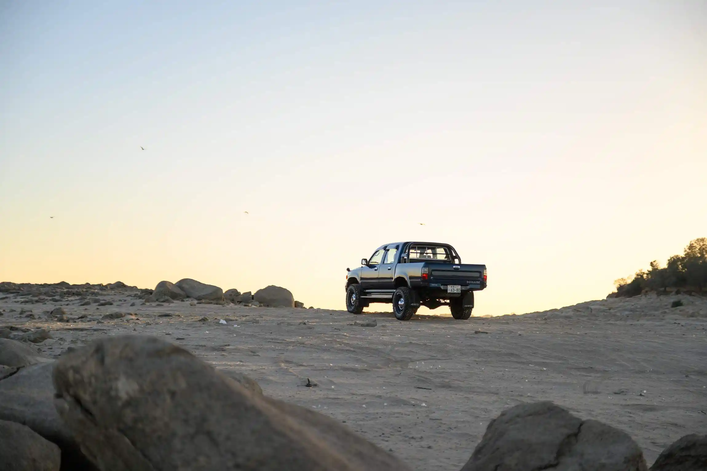 Sold: 1996 Toyota Hilux SSR 4×4