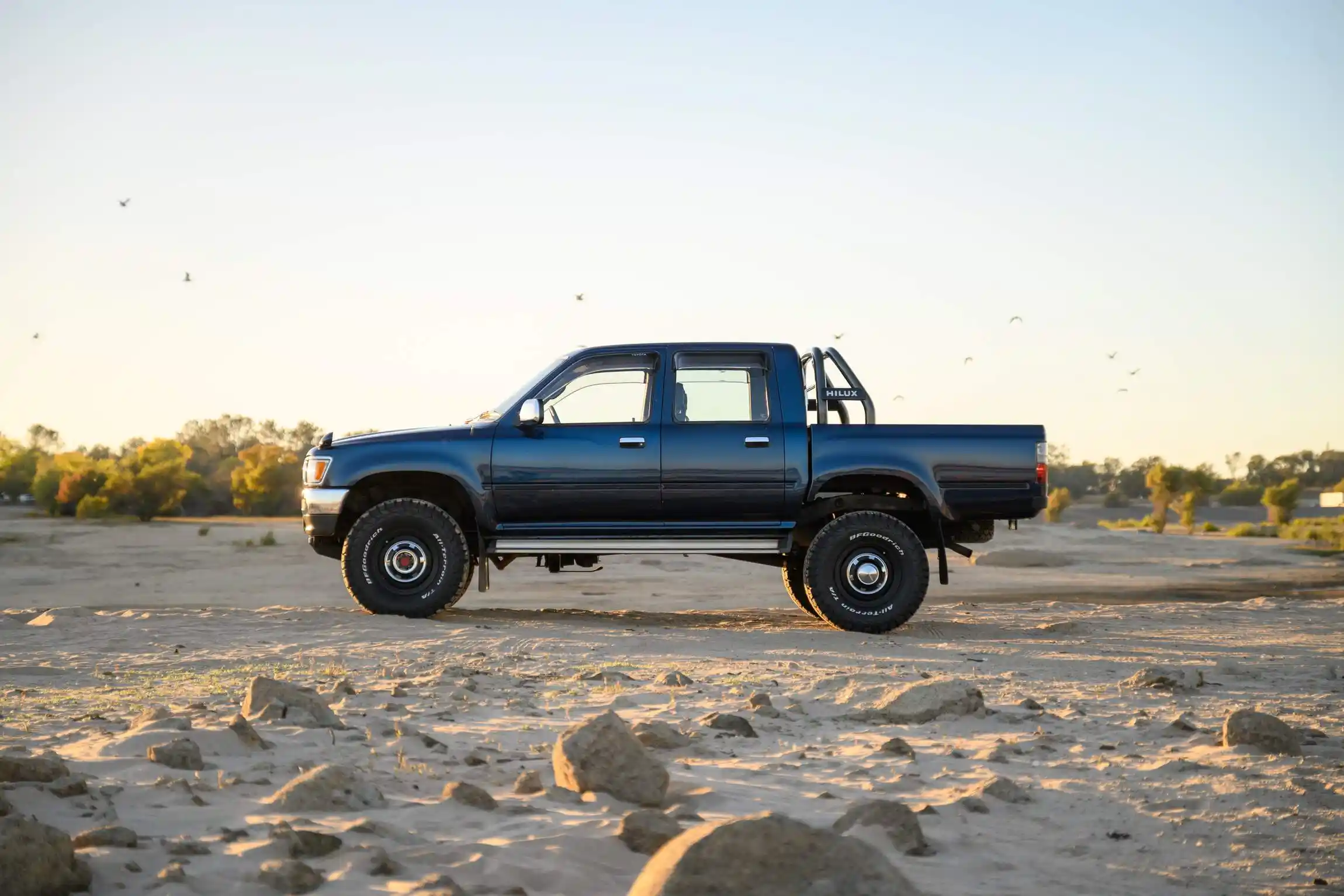 Sold: 1996 Toyota Hilux SSR 4×4