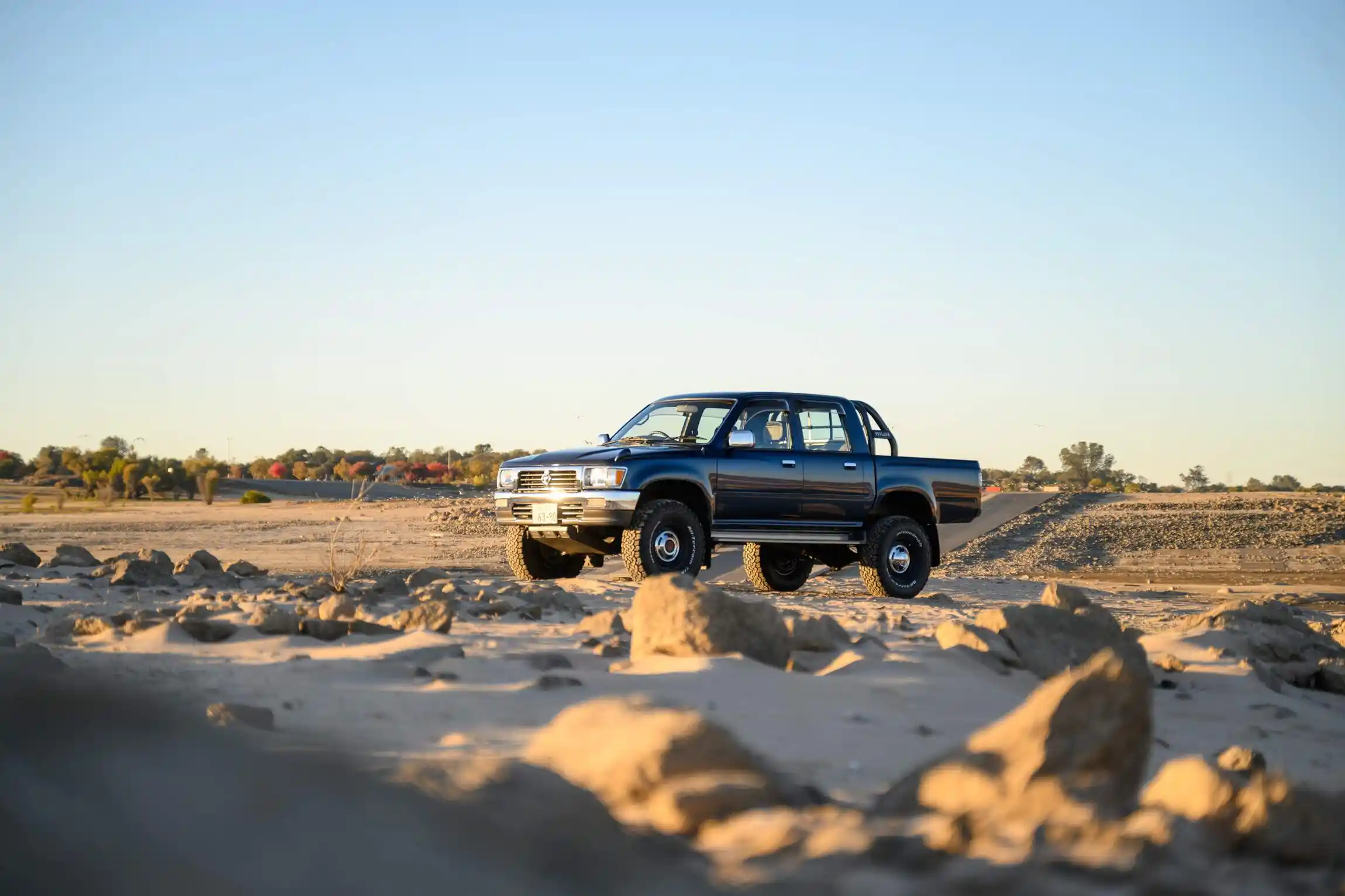 Sold: 1996 Toyota Hilux SSR 4×4