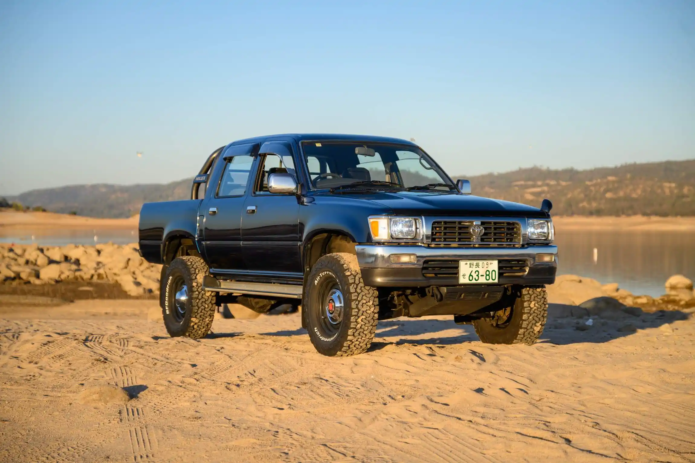 Sold: 1996 Toyota Hilux SSR 4×4