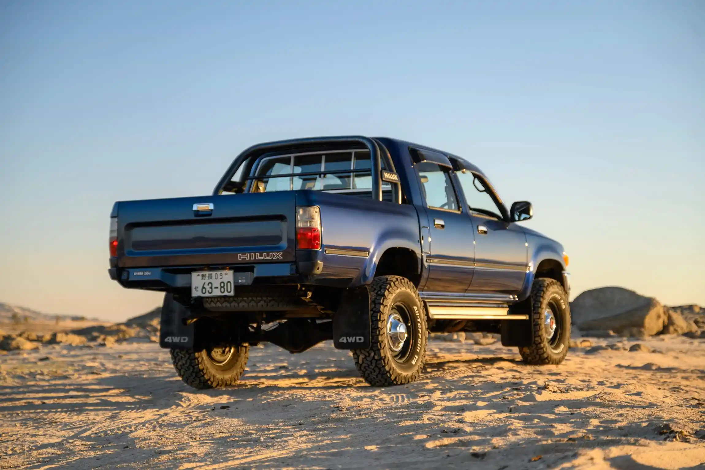 Sold: 1996 Toyota Hilux SSR 4×4