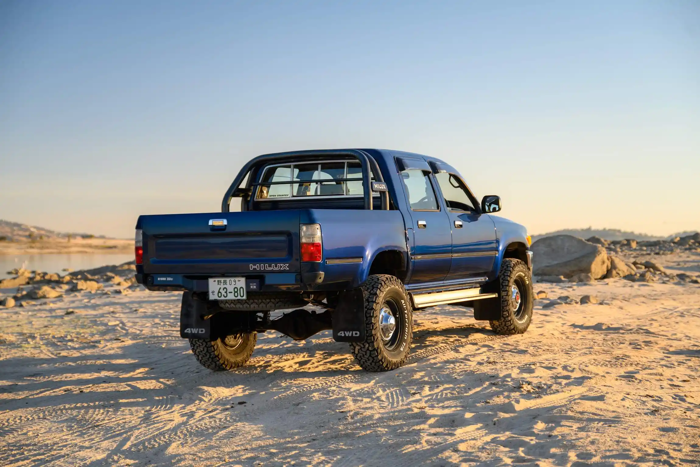 Sold: 1996 Toyota Hilux SSR 4×4
