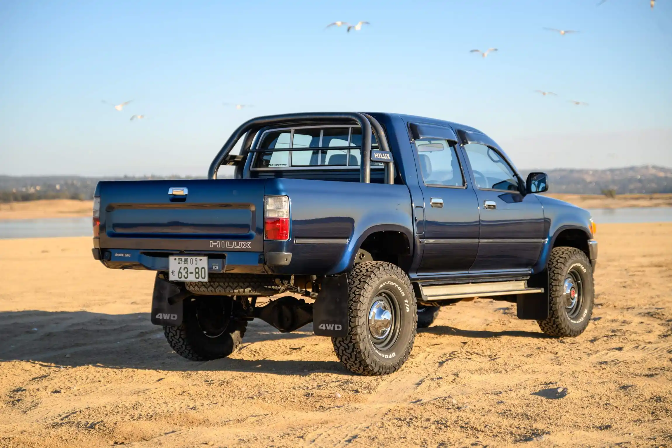 Sold: 1996 Toyota Hilux SSR 4×4