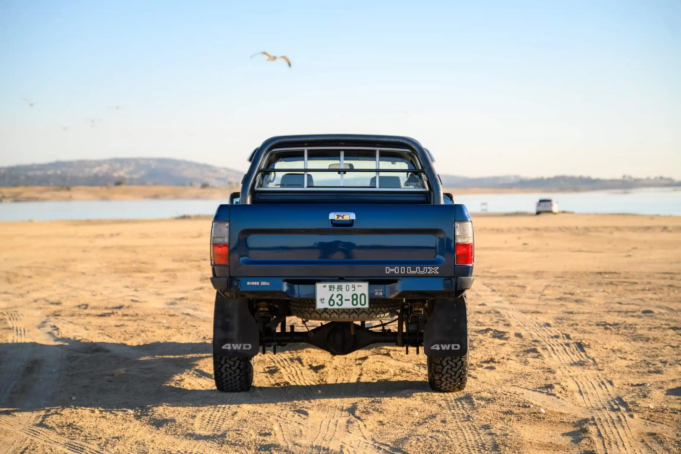 Sold: 1996 Toyota Hilux SSR 4×4