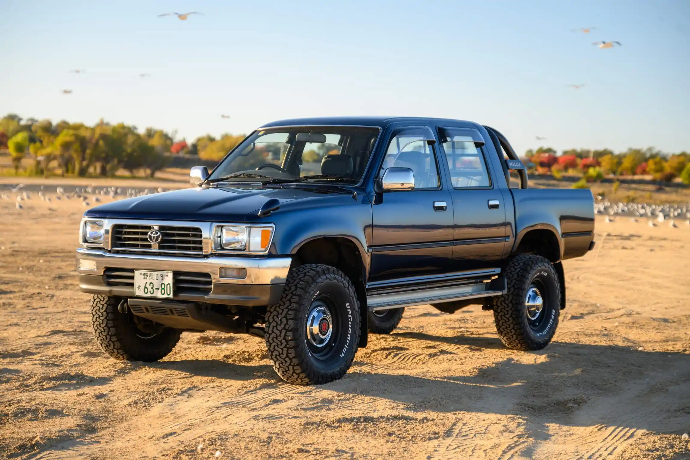 Sold: 1996 Toyota Hilux SSR 4×4