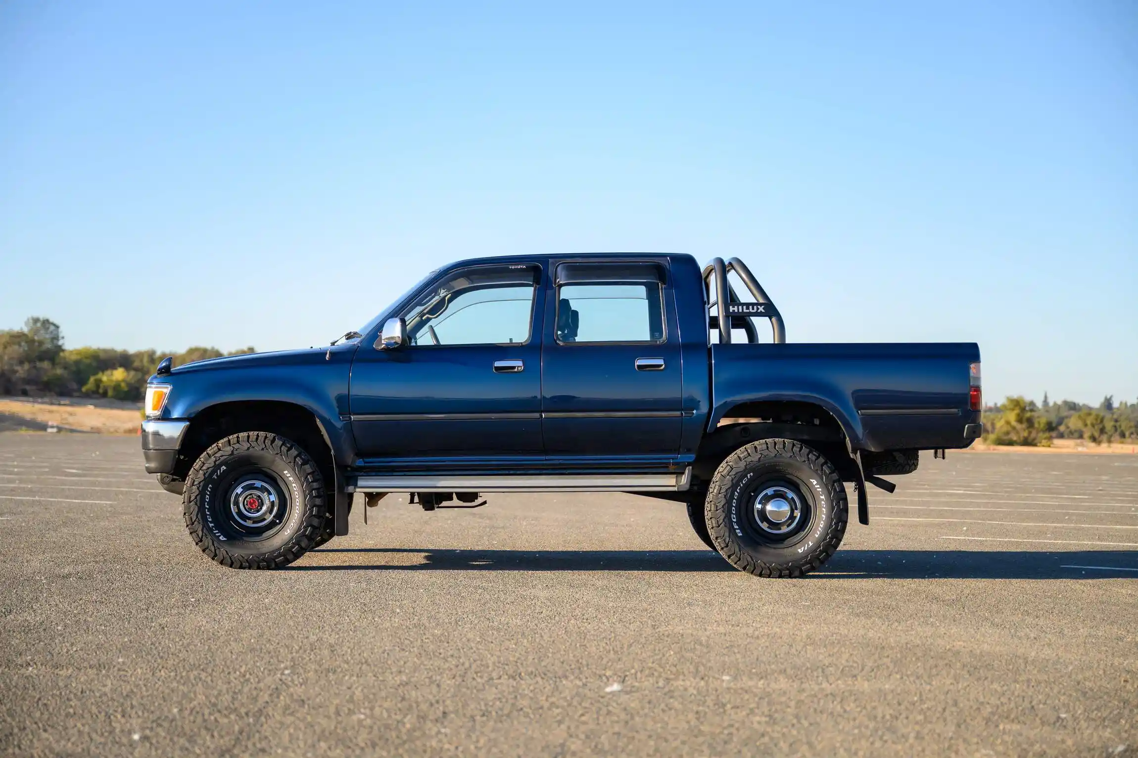 Sold: 1996 Toyota Hilux SSR 4×4