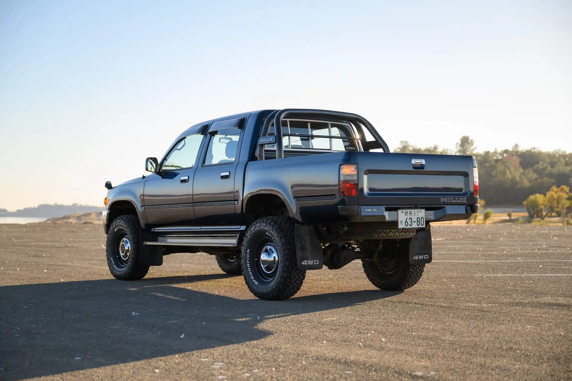 Sold: 1996 Toyota Hilux SSR 4×4