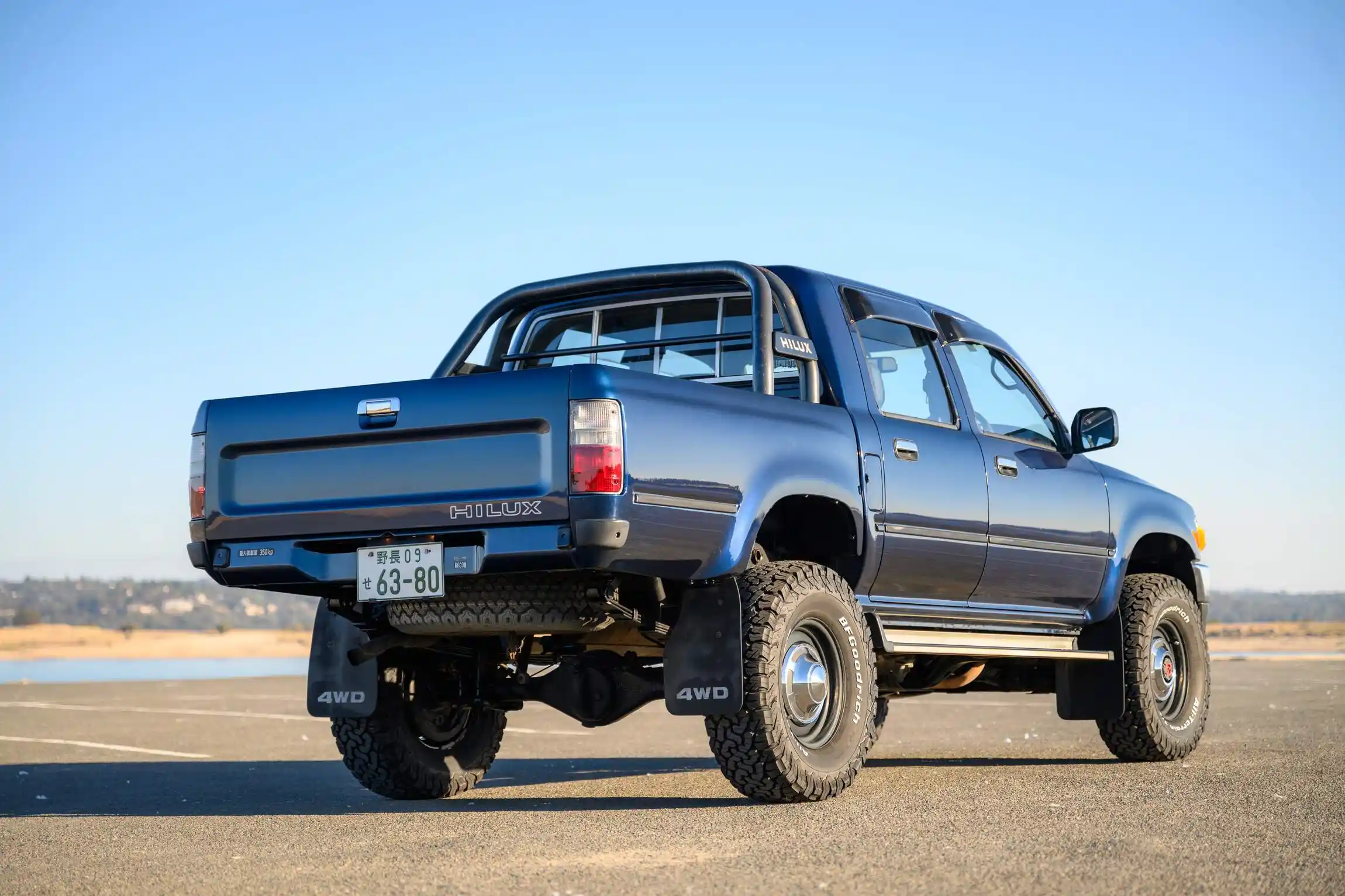 Sold: 1996 Toyota Hilux SSR 4×4