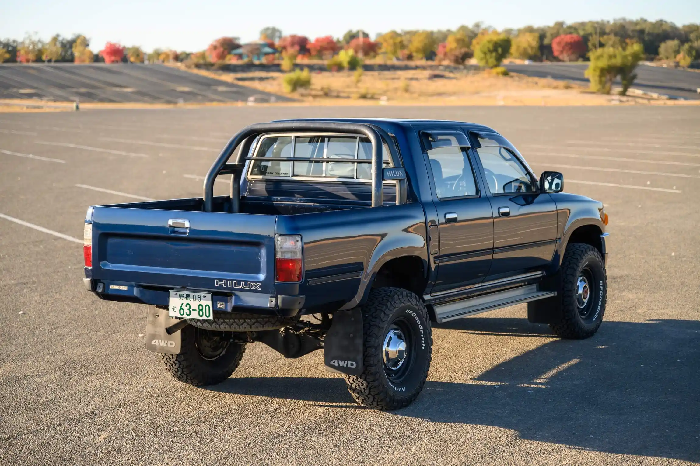 Sold: 1996 Toyota Hilux SSR 4×4