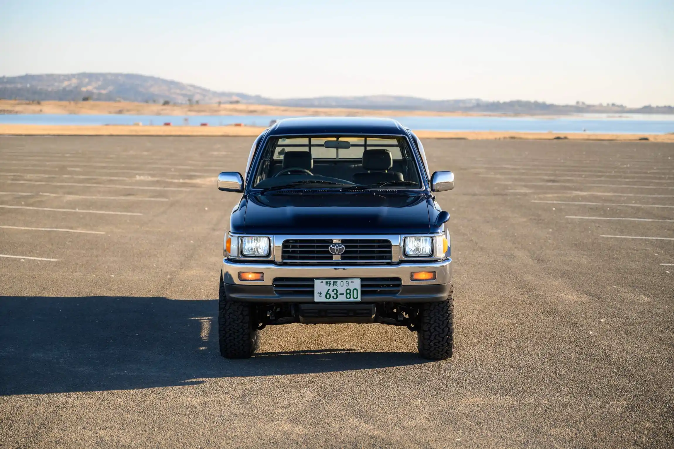 Sold: 1996 Toyota Hilux SSR 4×4