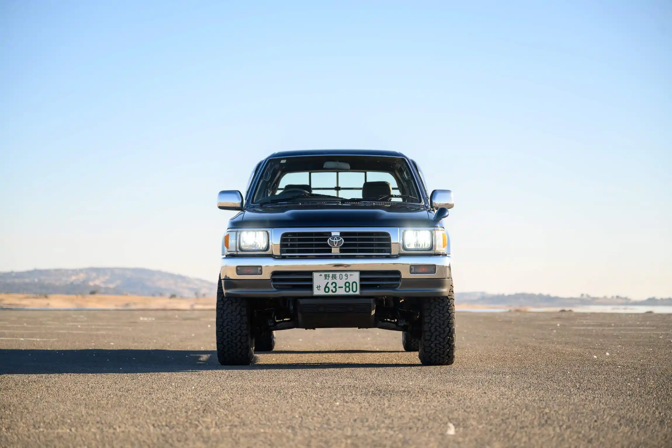 Sold: 1996 Toyota Hilux SSR 4×4