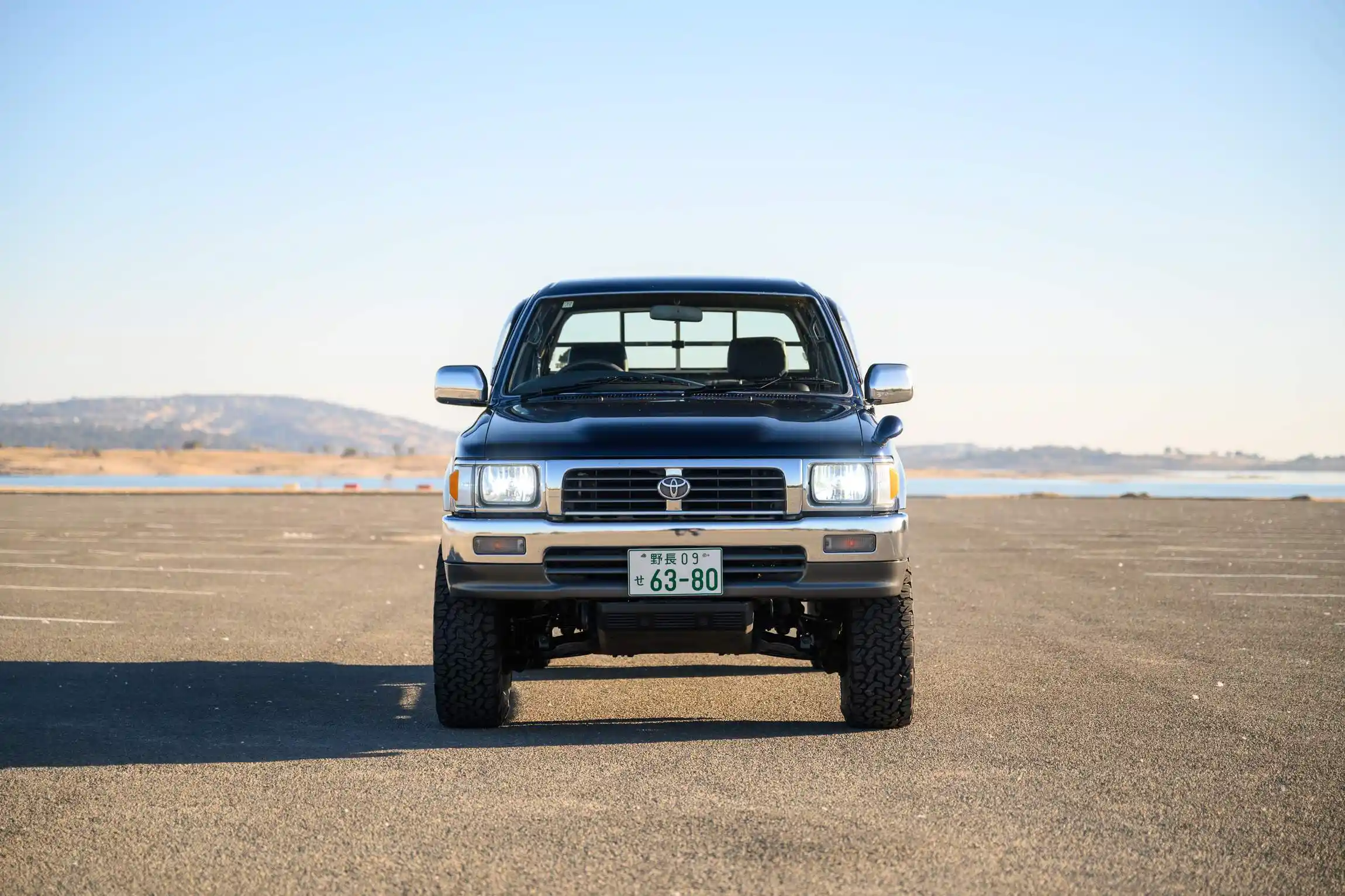 Sold: 1996 Toyota Hilux SSR 4×4