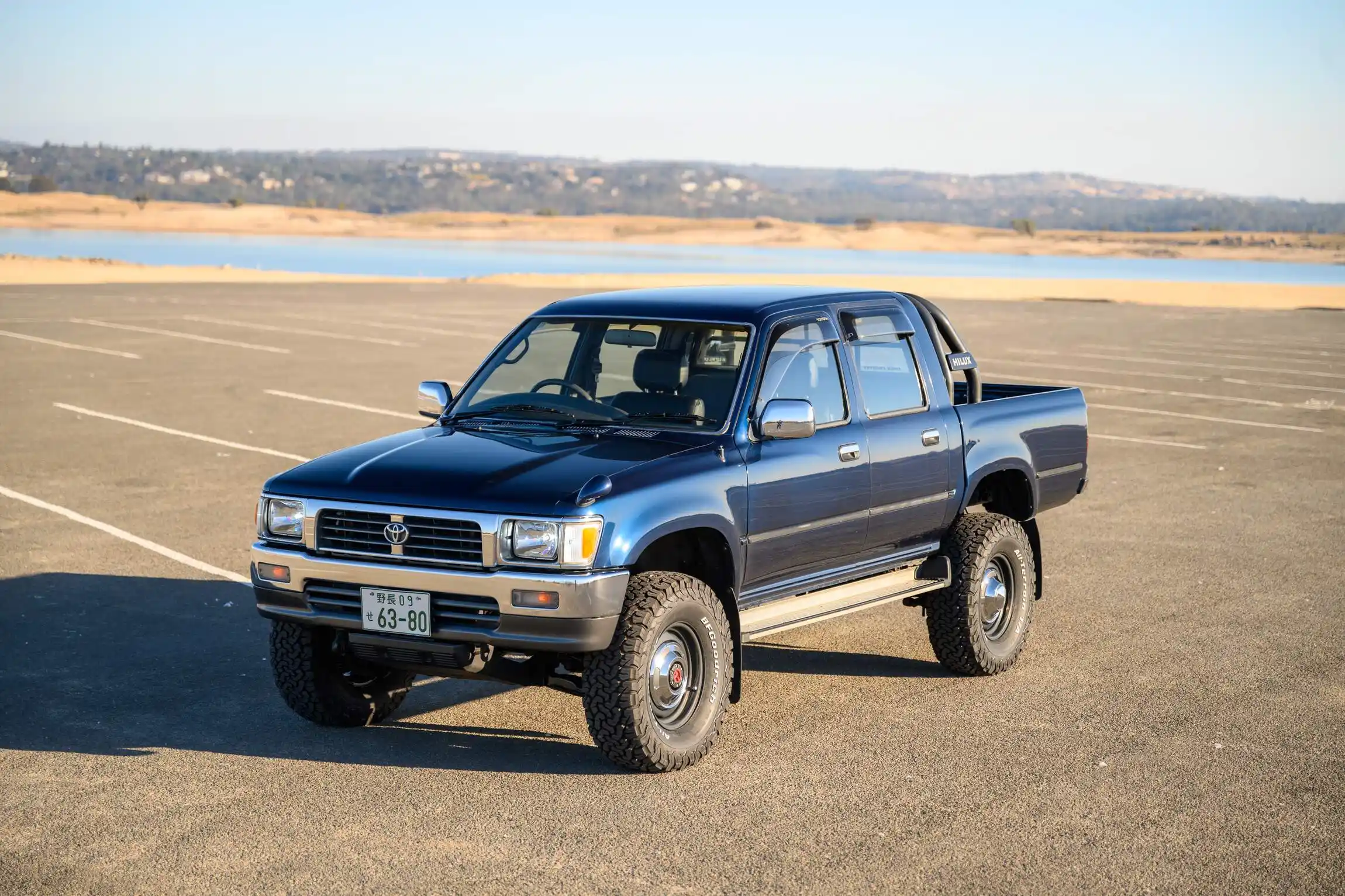 Sold: 1996 Toyota Hilux SSR 4×4