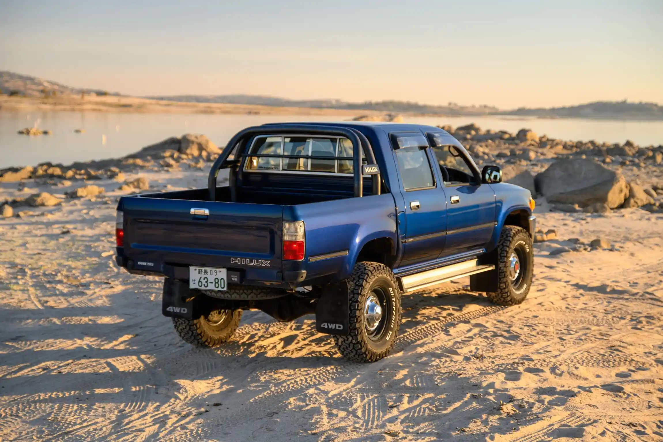 Sold: 1996 Toyota Hilux SSR 4×4