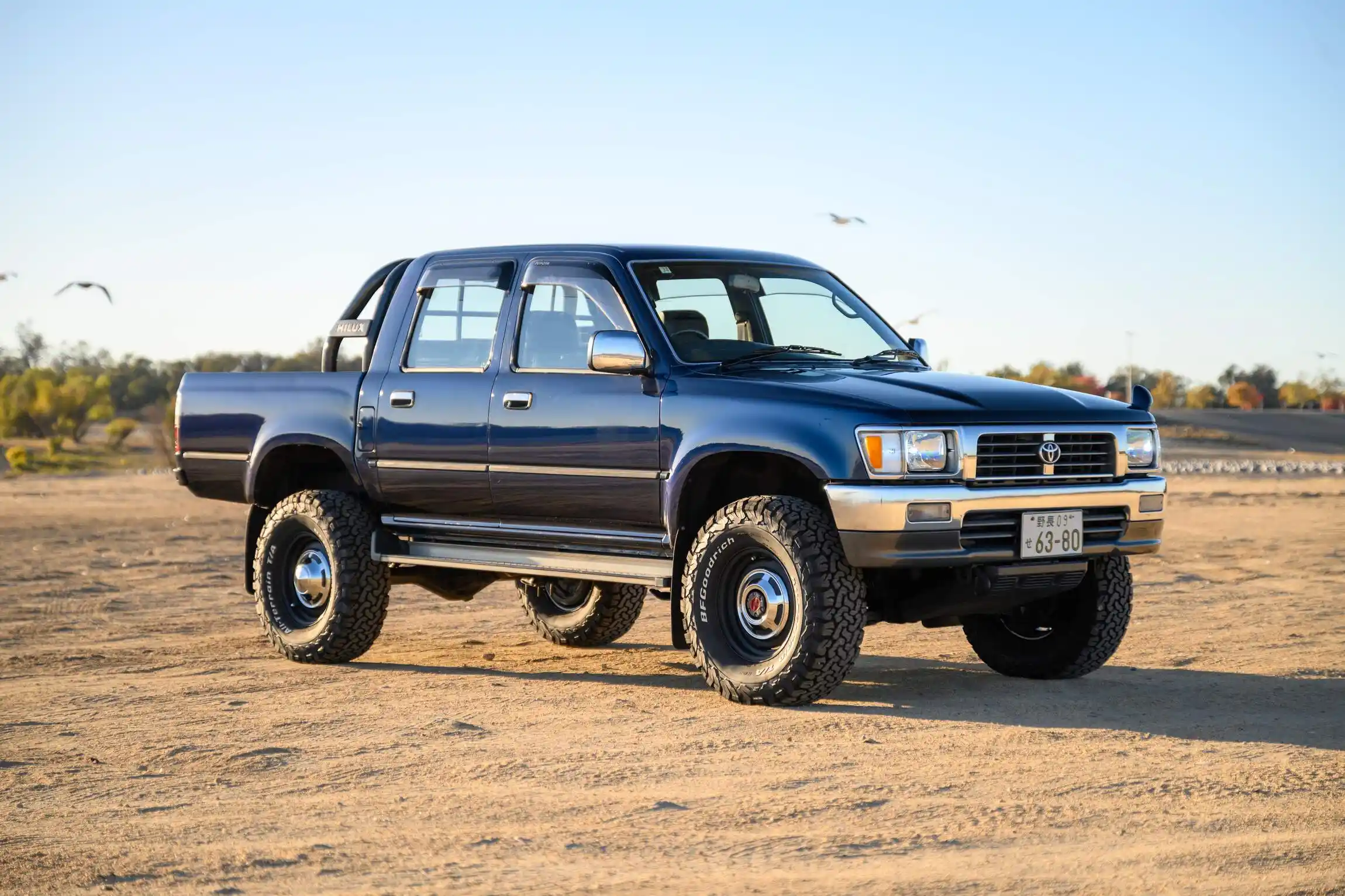 Sold: 1996 Toyota Hilux SSR 4×4