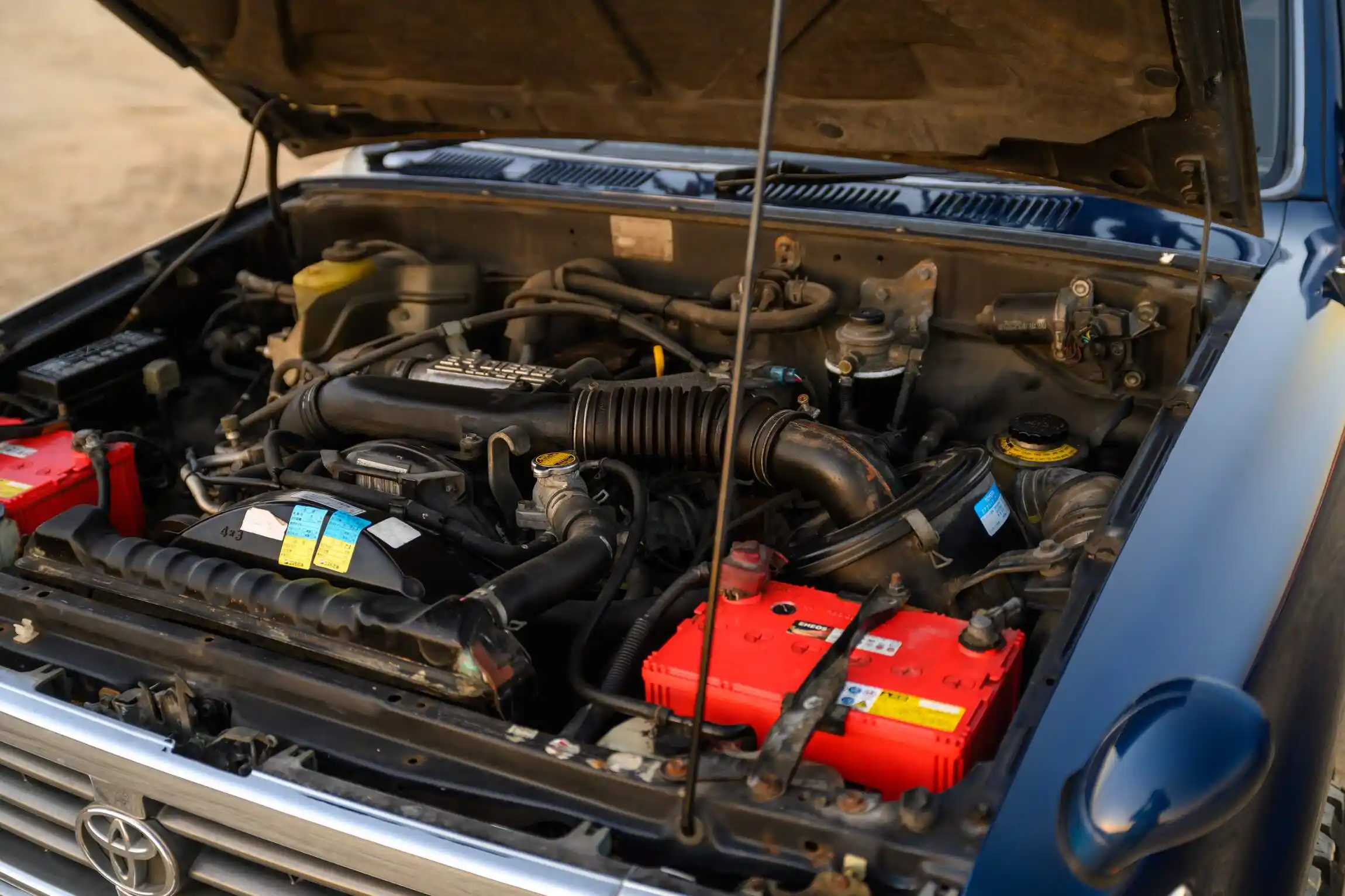 Sold: 1996 Toyota Hilux SSR 4×4