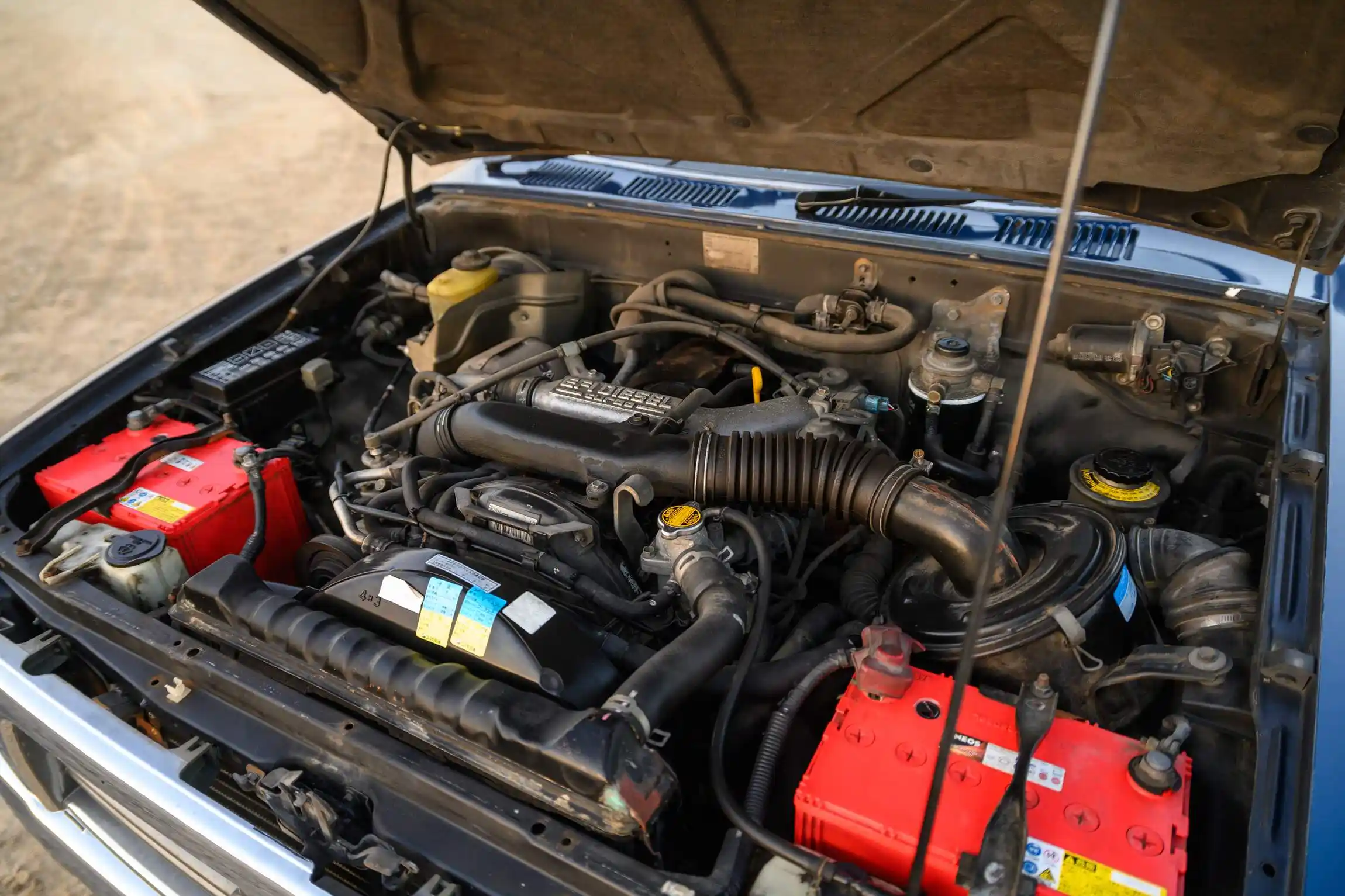 Sold: 1996 Toyota Hilux SSR 4×4