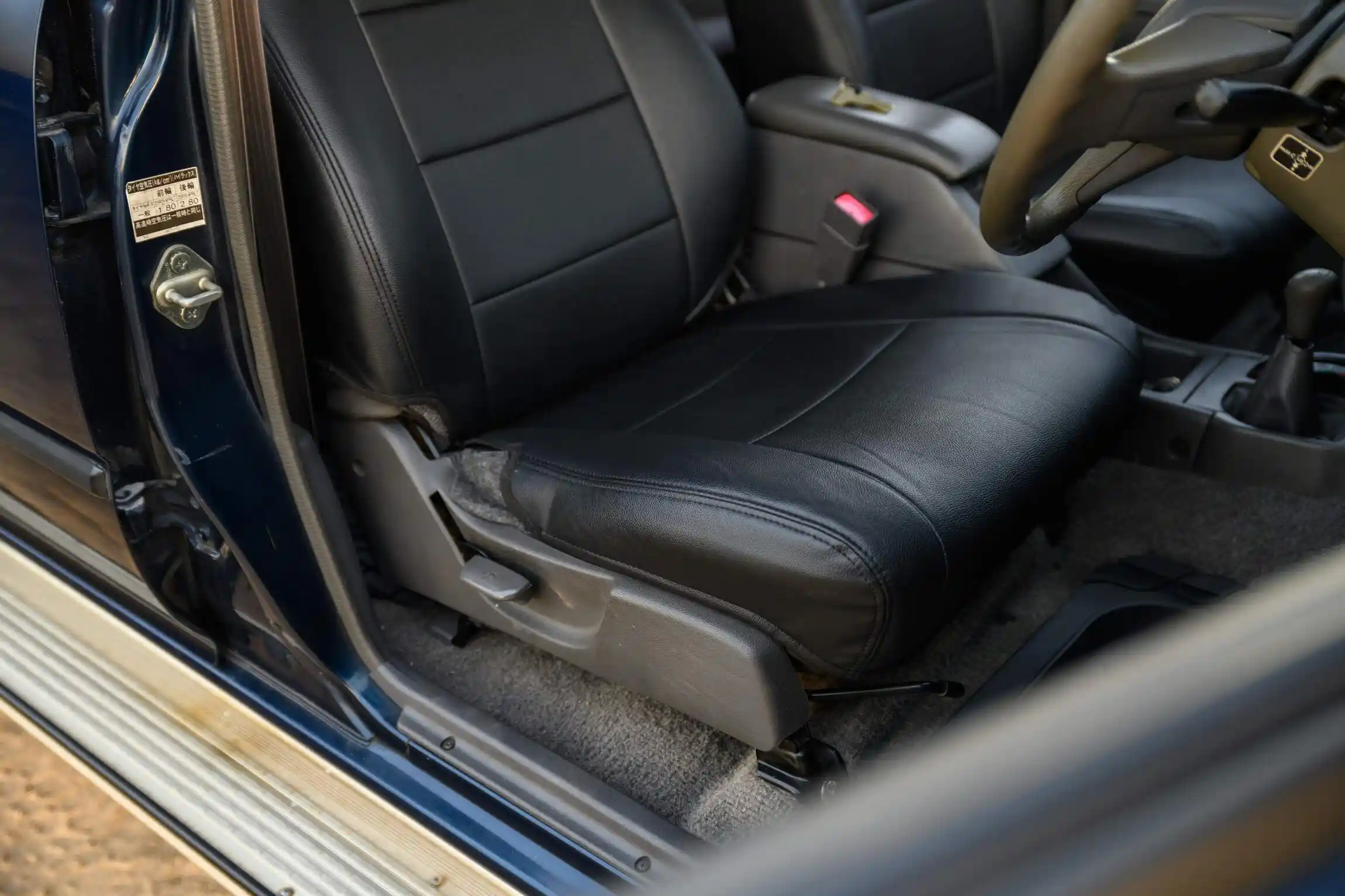 Sold: 1996 Toyota Hilux SSR 4×4