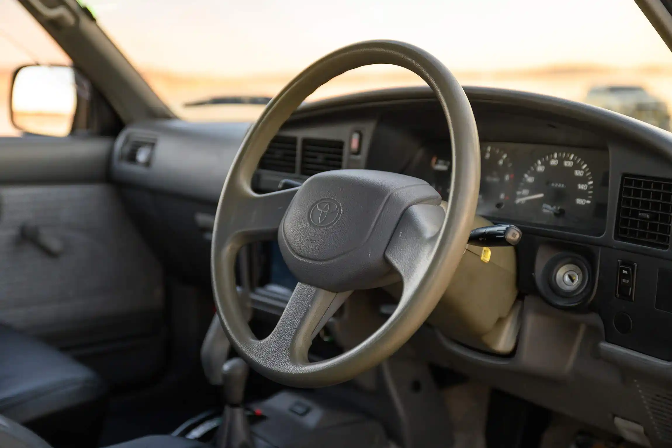 Sold: 1996 Toyota Hilux SSR 4×4