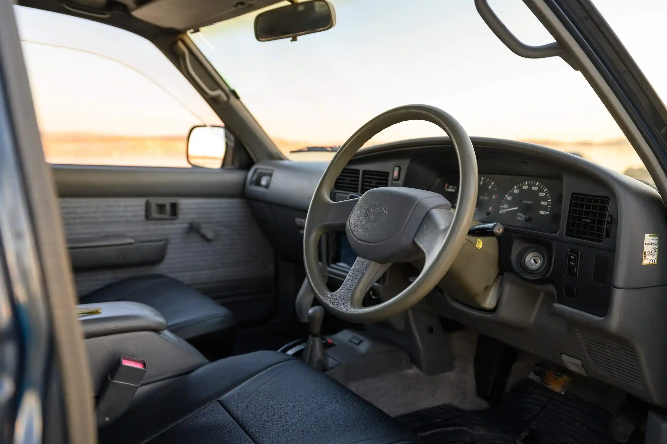 Sold: 1996 Toyota Hilux SSR 4×4