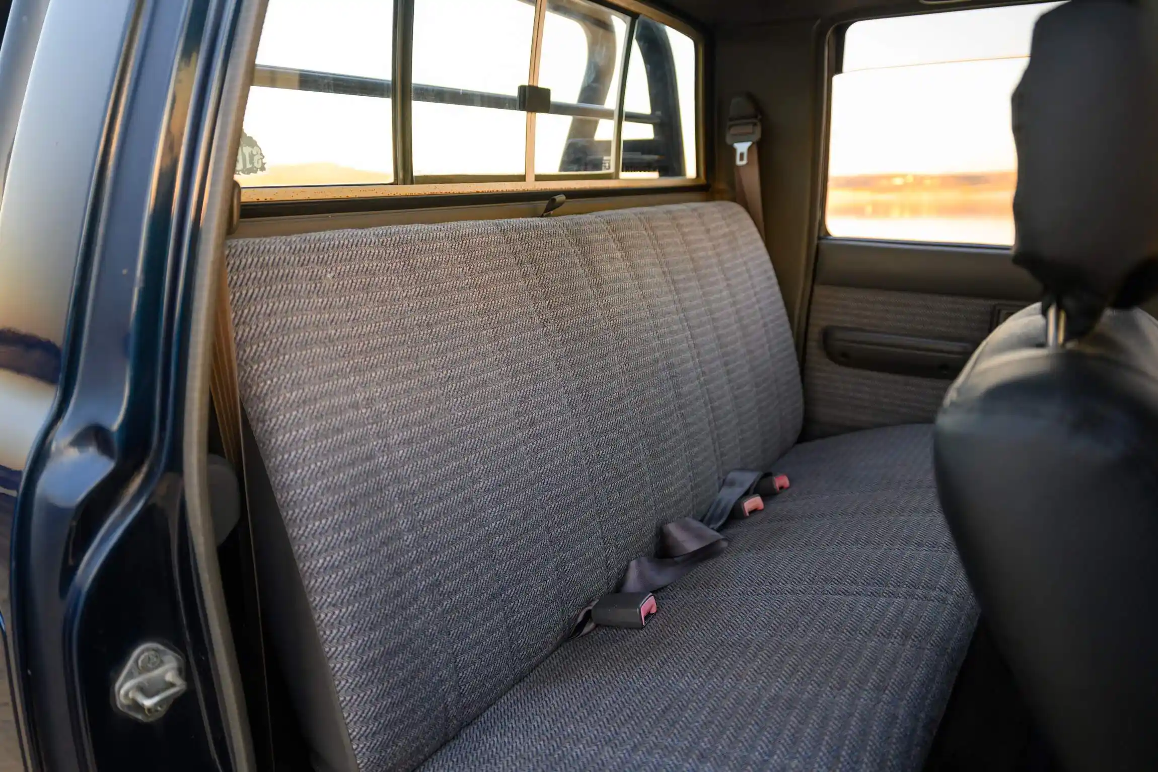 Sold: 1996 Toyota Hilux SSR 4×4