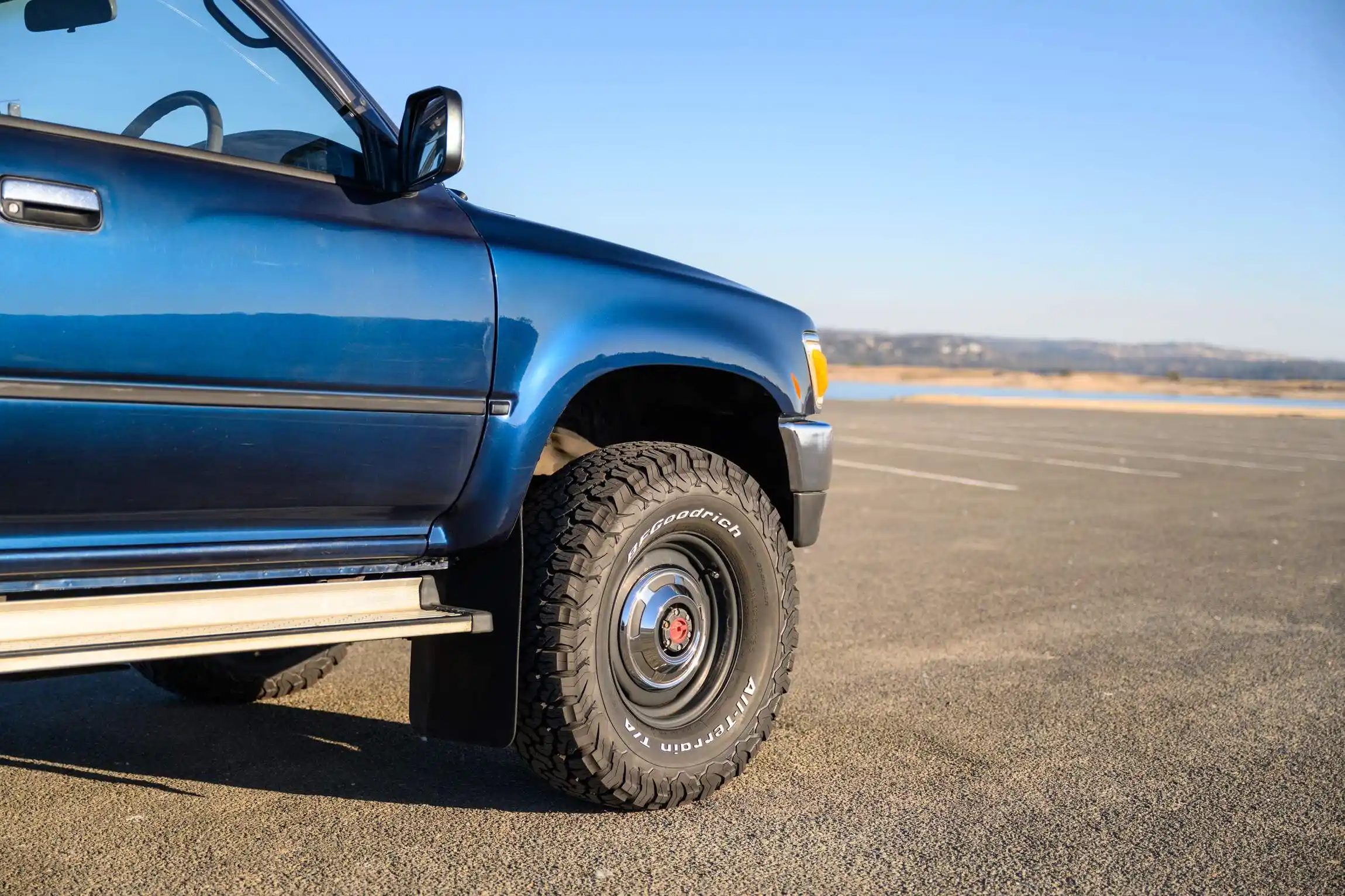 Sold: 1996 Toyota Hilux SSR 4×4