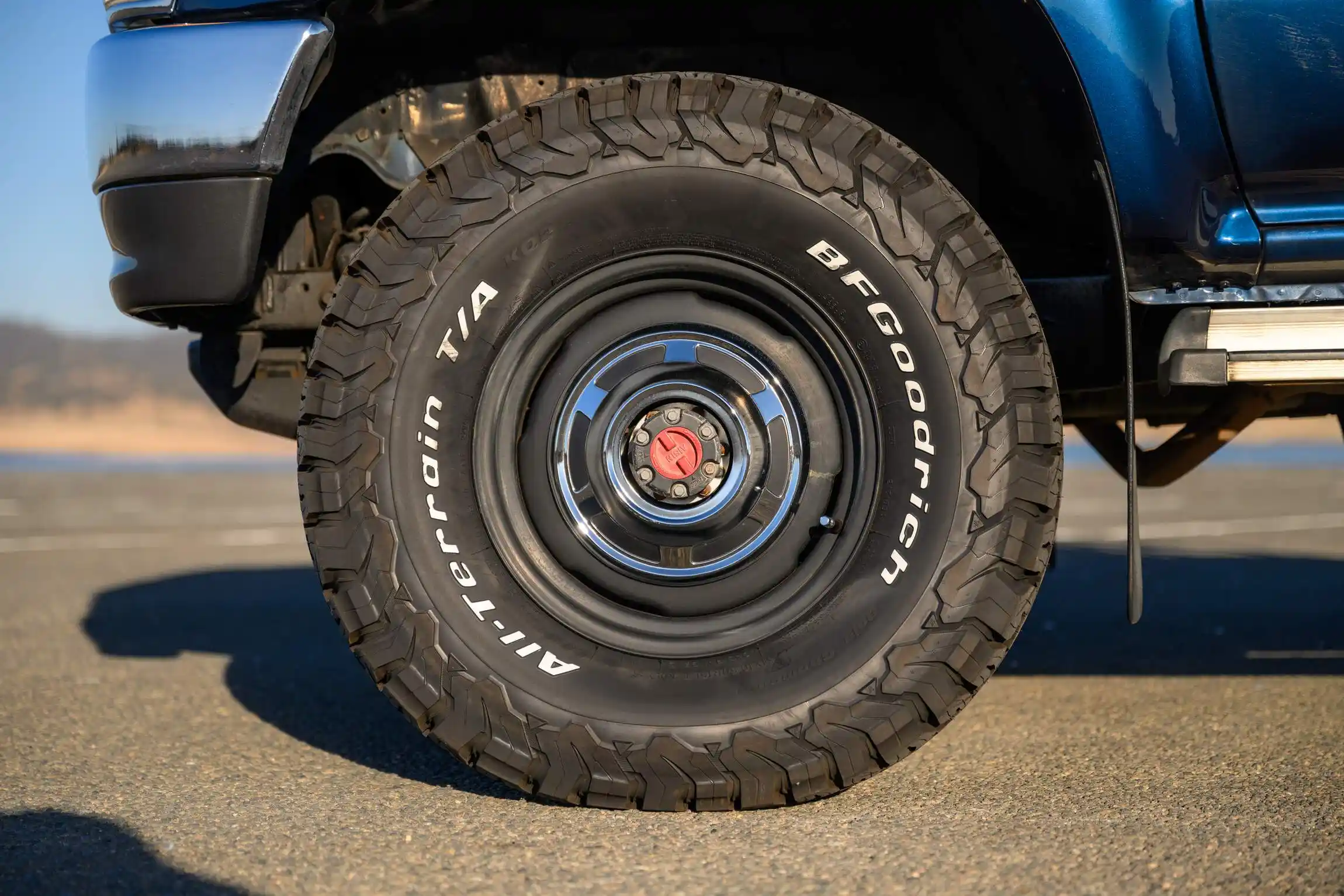 Sold: 1996 Toyota Hilux SSR 4×4